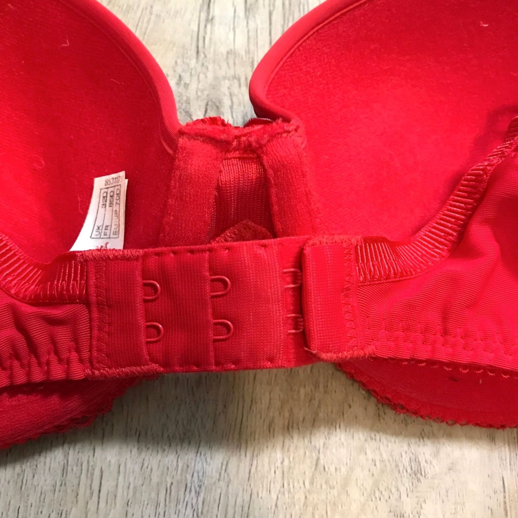 Vintage Wacoal Bra 32D Womens Red Lace Trim Contour Underwire T-Shirt Cup Size ONE SIZE - 3 Thumbnail