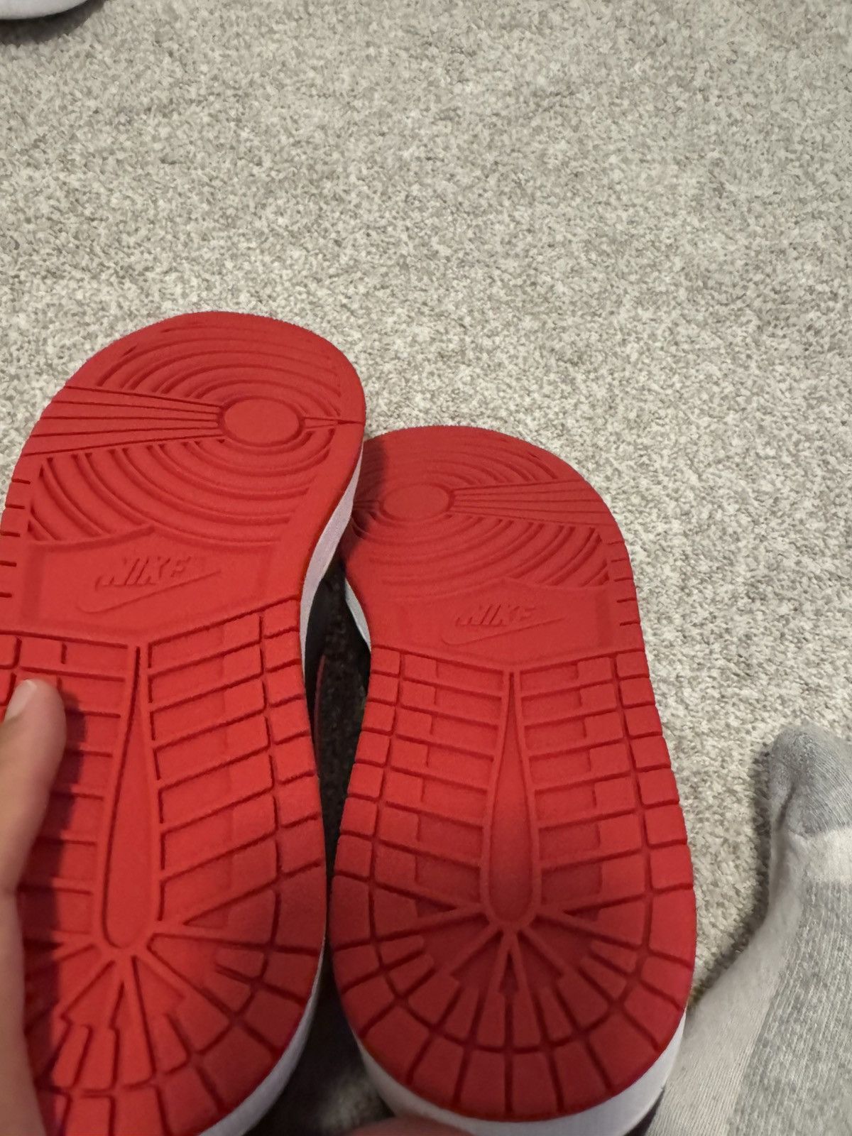 Nike Air Jordan 1 MID Size US 11 / EU 44 - 1 Thumbnail