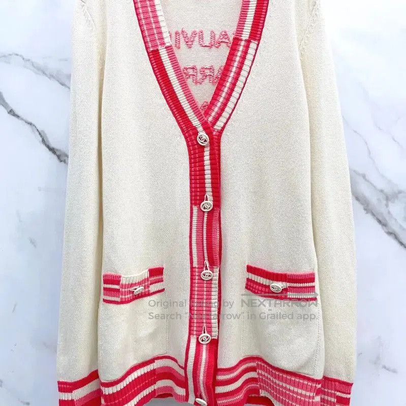 Chanel Chanel White Cashmere Long Sleeve Cardigan . Size M / US 6-8 / IT 42-44 - 3 Thumbnail