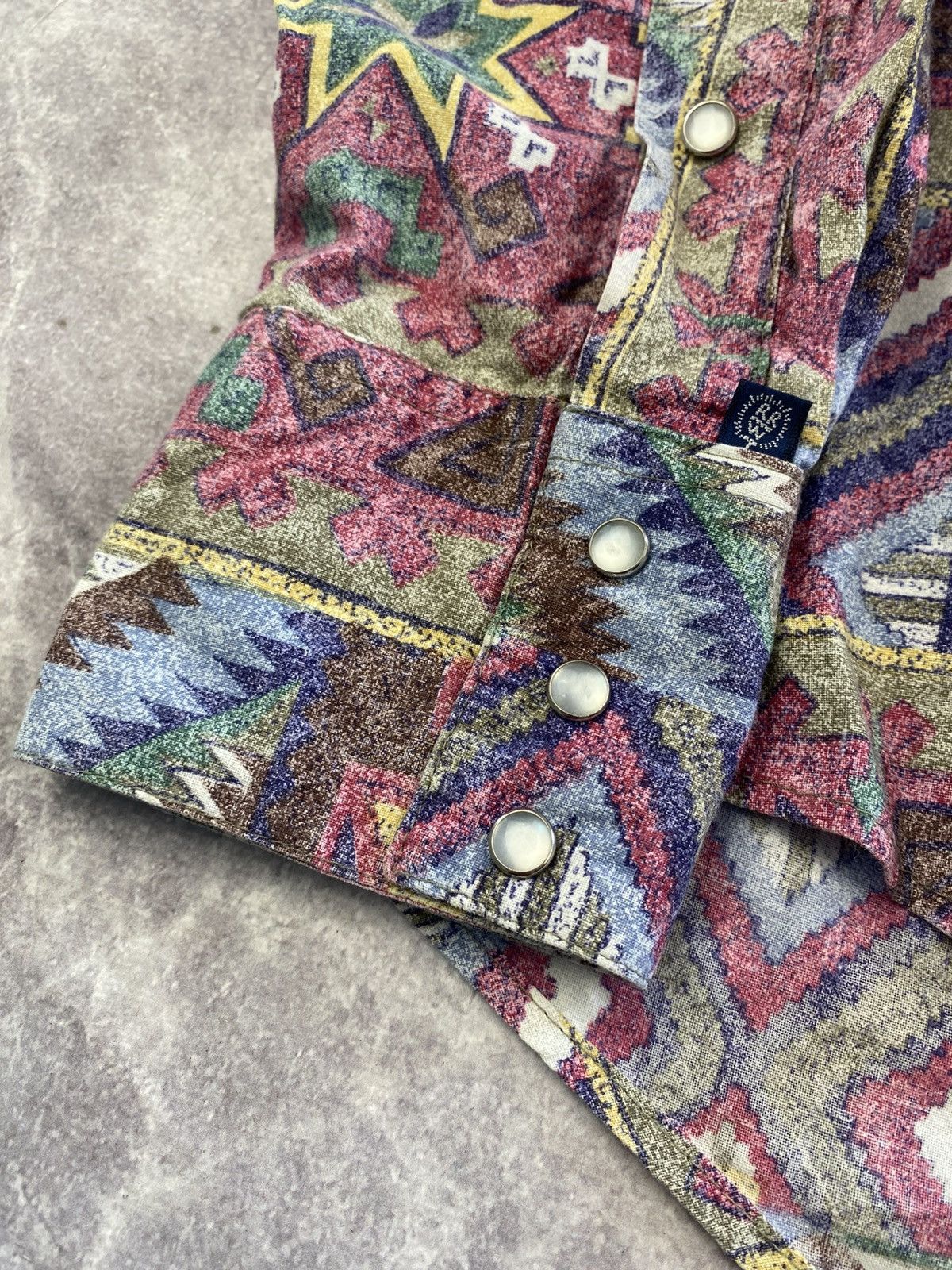 Rockmount Ranch Wear Rockmount Ranch Wear Aztec Print Button Shirt Size: M Size US M / EU 48-50 / 2 - 4 Thumbnail