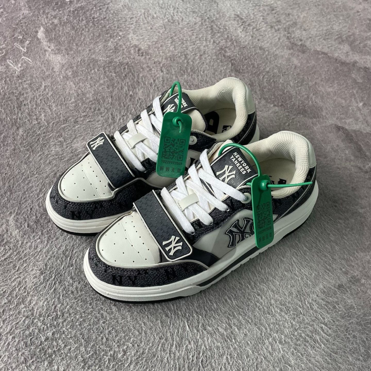 Other Gray Lowtop Sneakers 38.5 Men Size US 6.5 / EU 39-40 - 1 Thumbnail