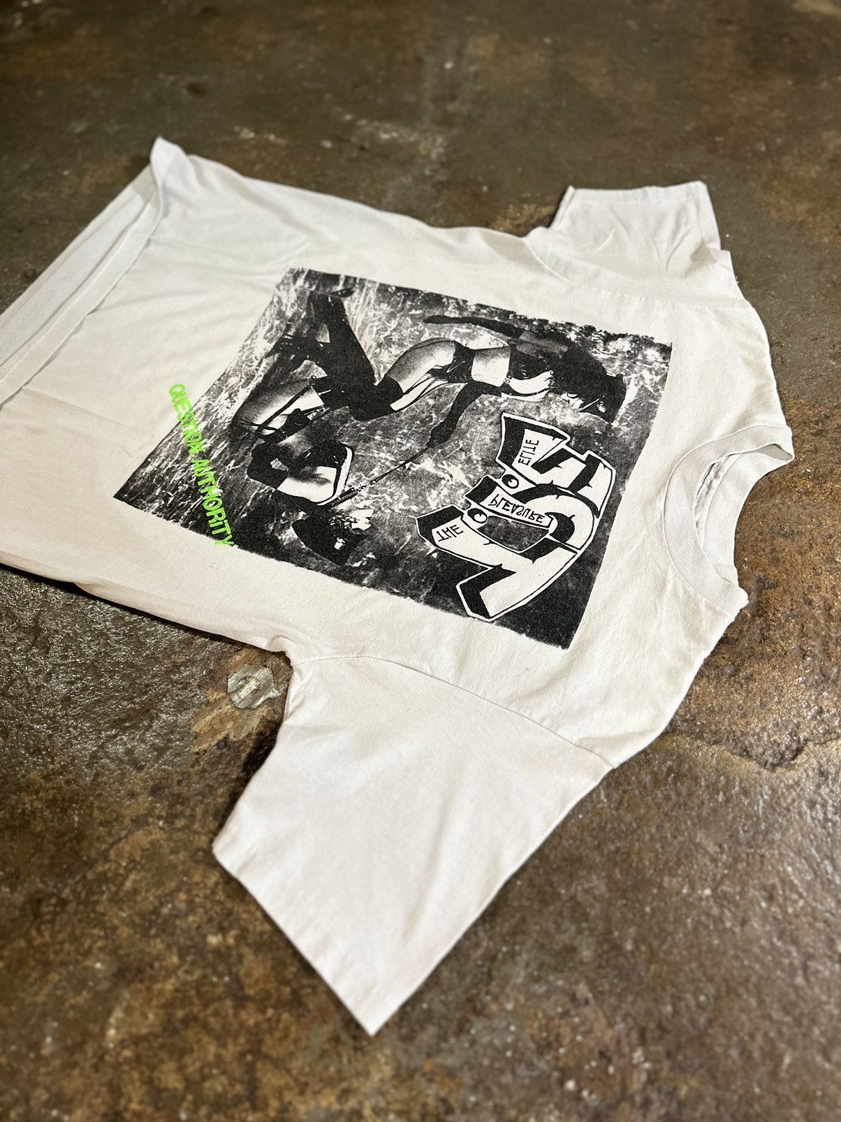 Vintage VINTAGE THE PLEASURE ELITE SHIRT SZ L WHT SINGLE STITCH RARE Size US L / EU 52-54 / 3 - 6 Thumbnail
