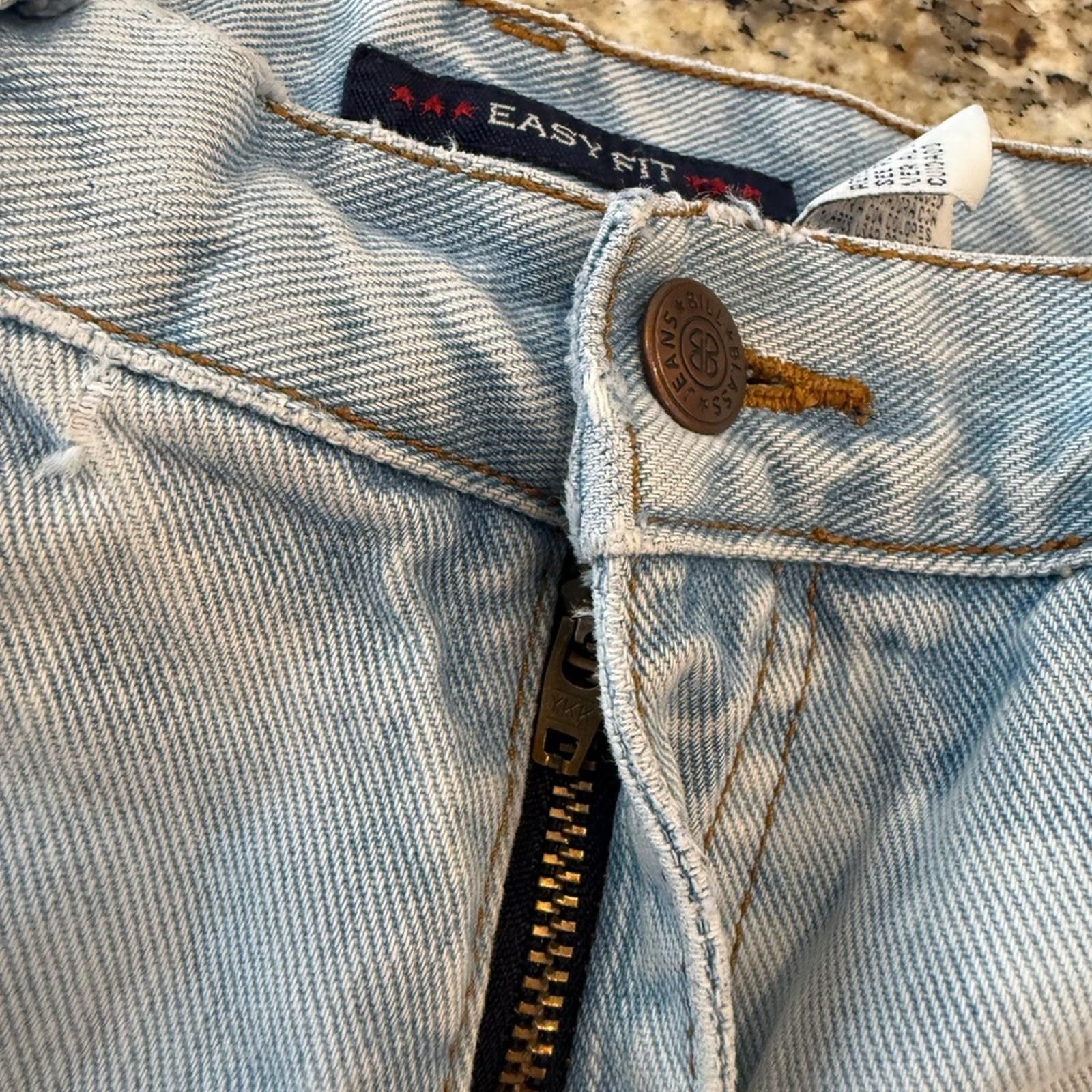 Bill Blass Bill Blass distressed hombre faded cotton jean shorts SZ 10 Size 32" / US 10 / IT 46 - 4 Thumbnail