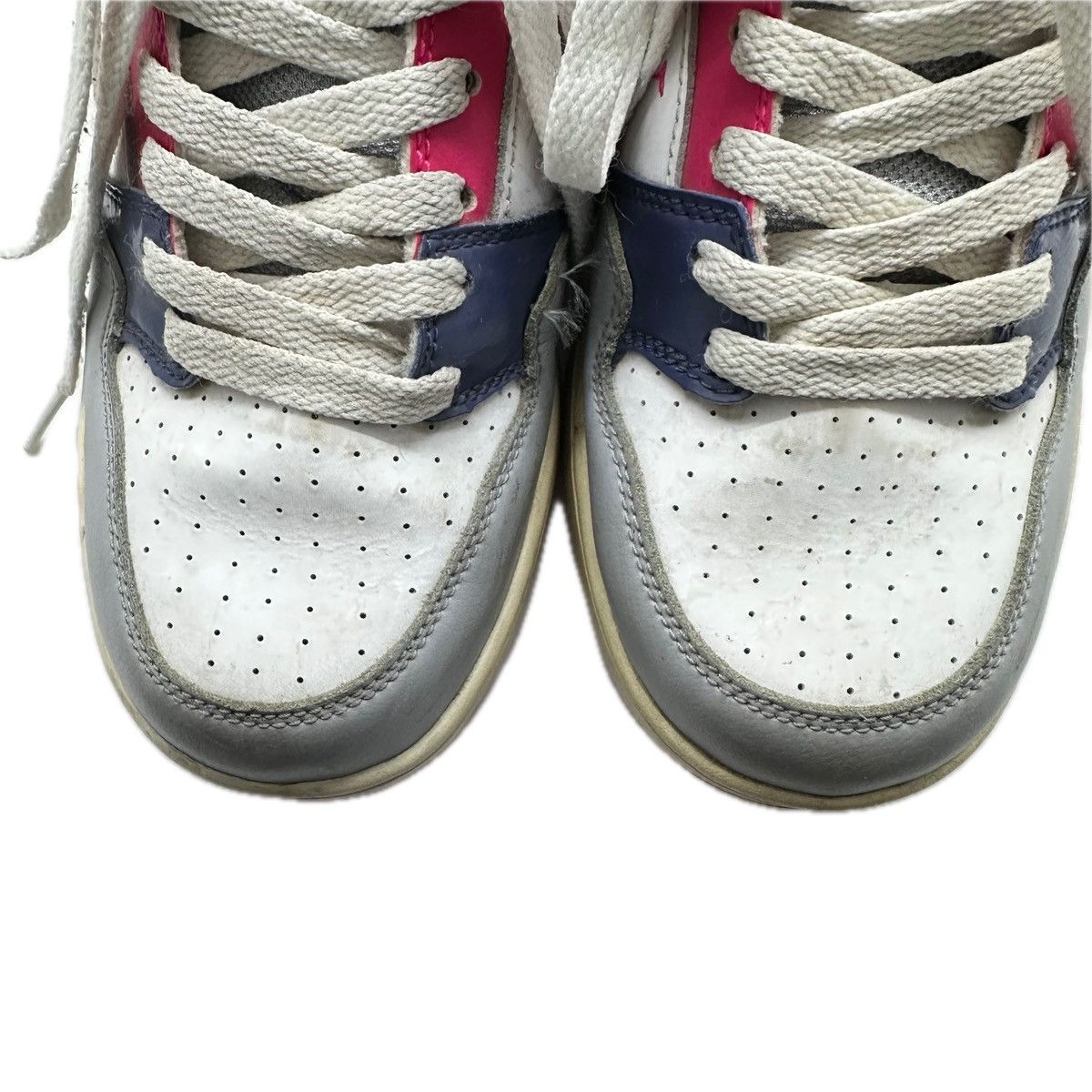 Nike Nike SB Morgan Shoes Youth 6Y Pink White Lace Up Velcro Shoe Size US 6 / IT 36 - 4 Thumbnail