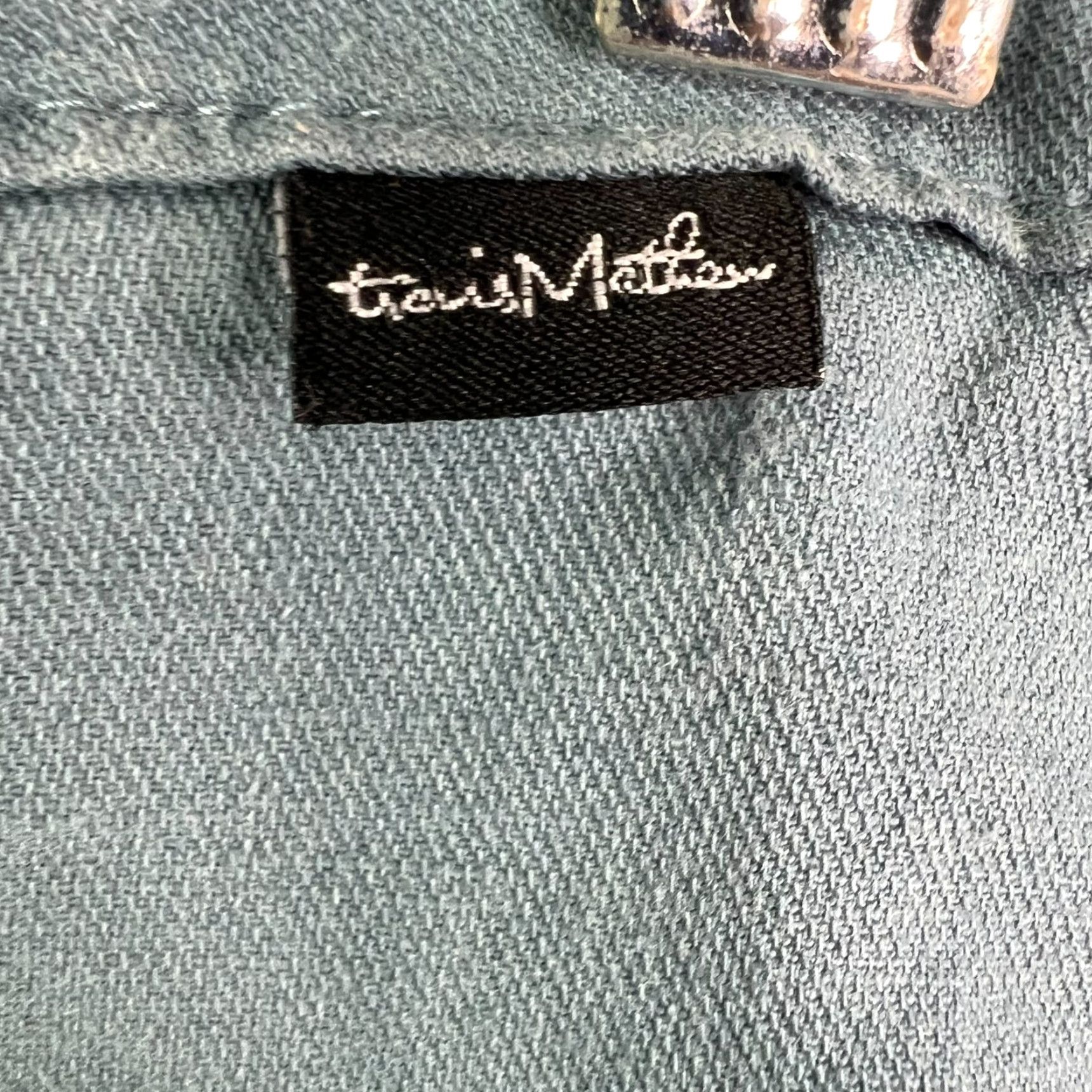 TravisMathew Travis Mathews Chinos Shorts Mens 38 Blue 9in Inseam Regular Fit Pocket Zipper Button Logo Flat Front Size US 38 / EU 54 - 2 Thumbnail