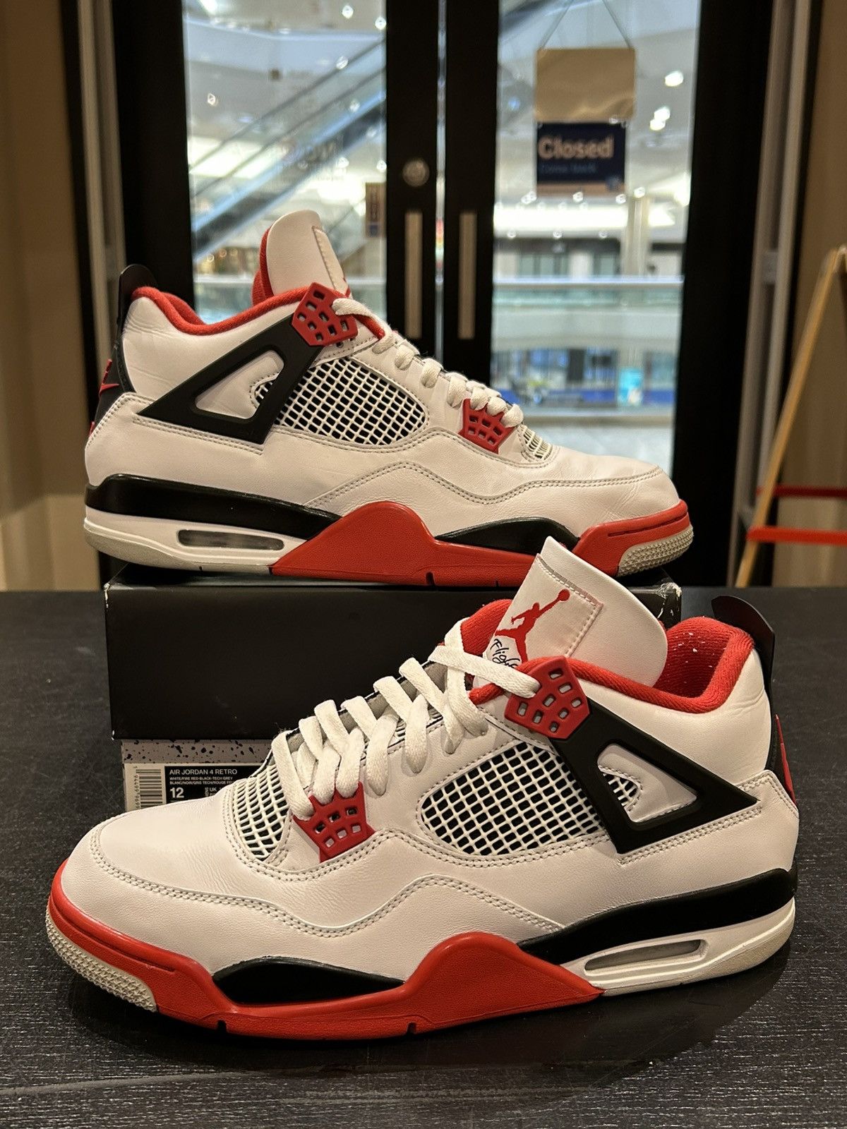 Jordan Retro Fire Red (2020)