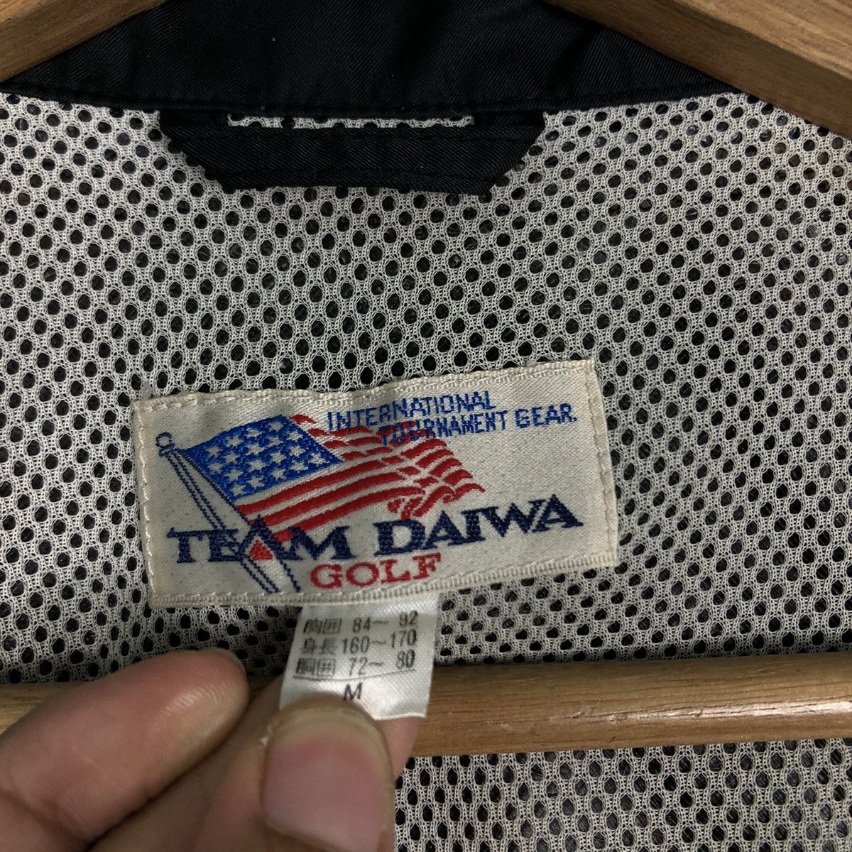 Japanese Brand 🔥Vintage Bomber Jacket Team Daiwa Golf Big Logo Size US M / EU 48-50 / 2 - 19 Thumbnail