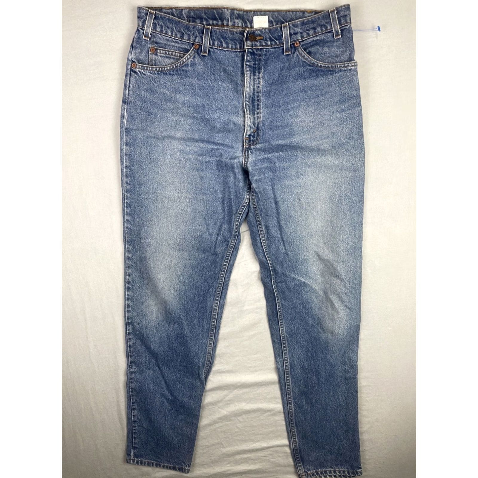 Levi's VINTAGE Levi's 550 Jeans Mens 36x34 Relaxed Fit Tapered Blue 90s Jeans (Denim) Mens Size US 36 / EU 52 - 2 Thumbnail