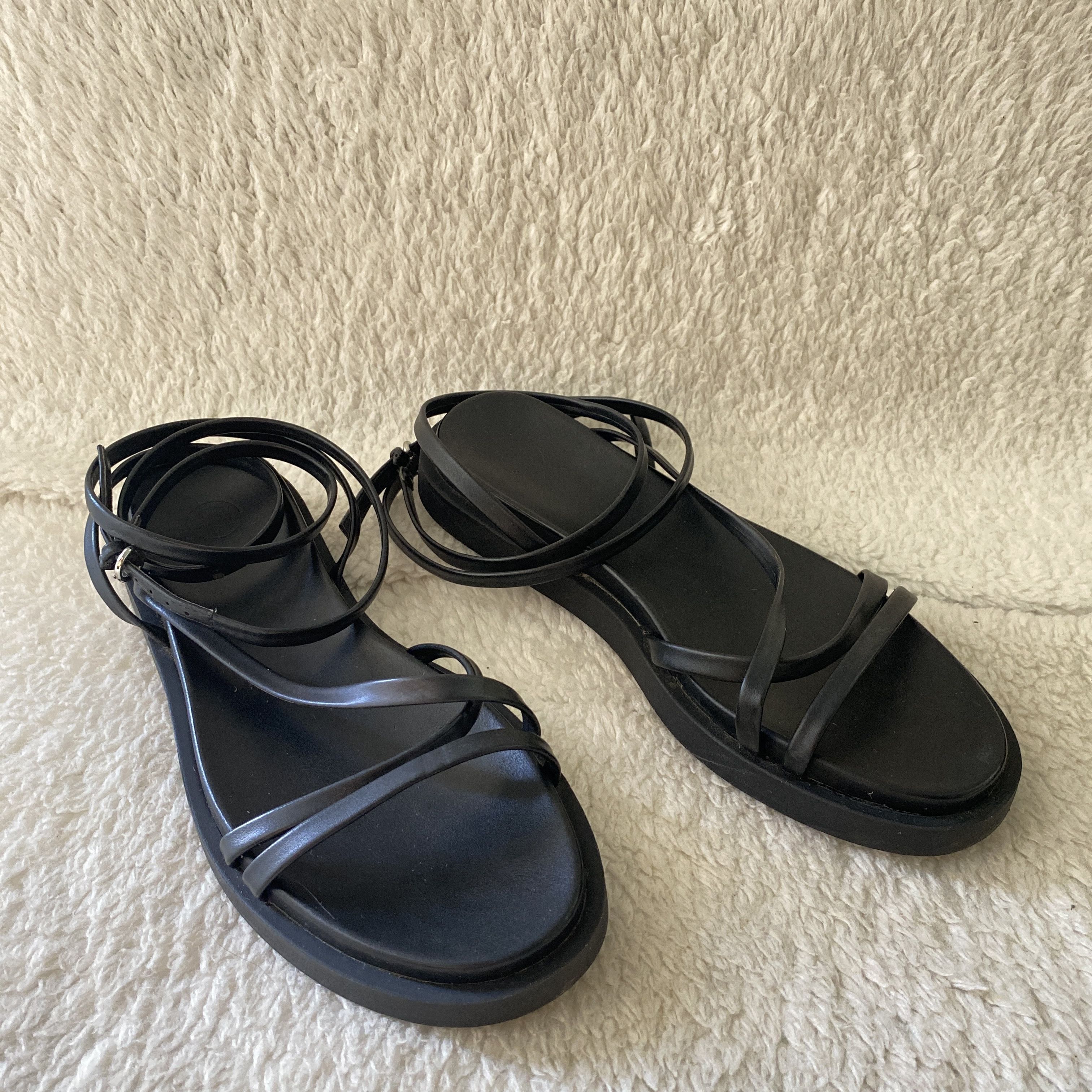 Urban Outfitters Urban Outfitters Vicki Strappy Sandals 7–7.5 Size US 7.5 / IT 37.5 - 11 Thumbnail