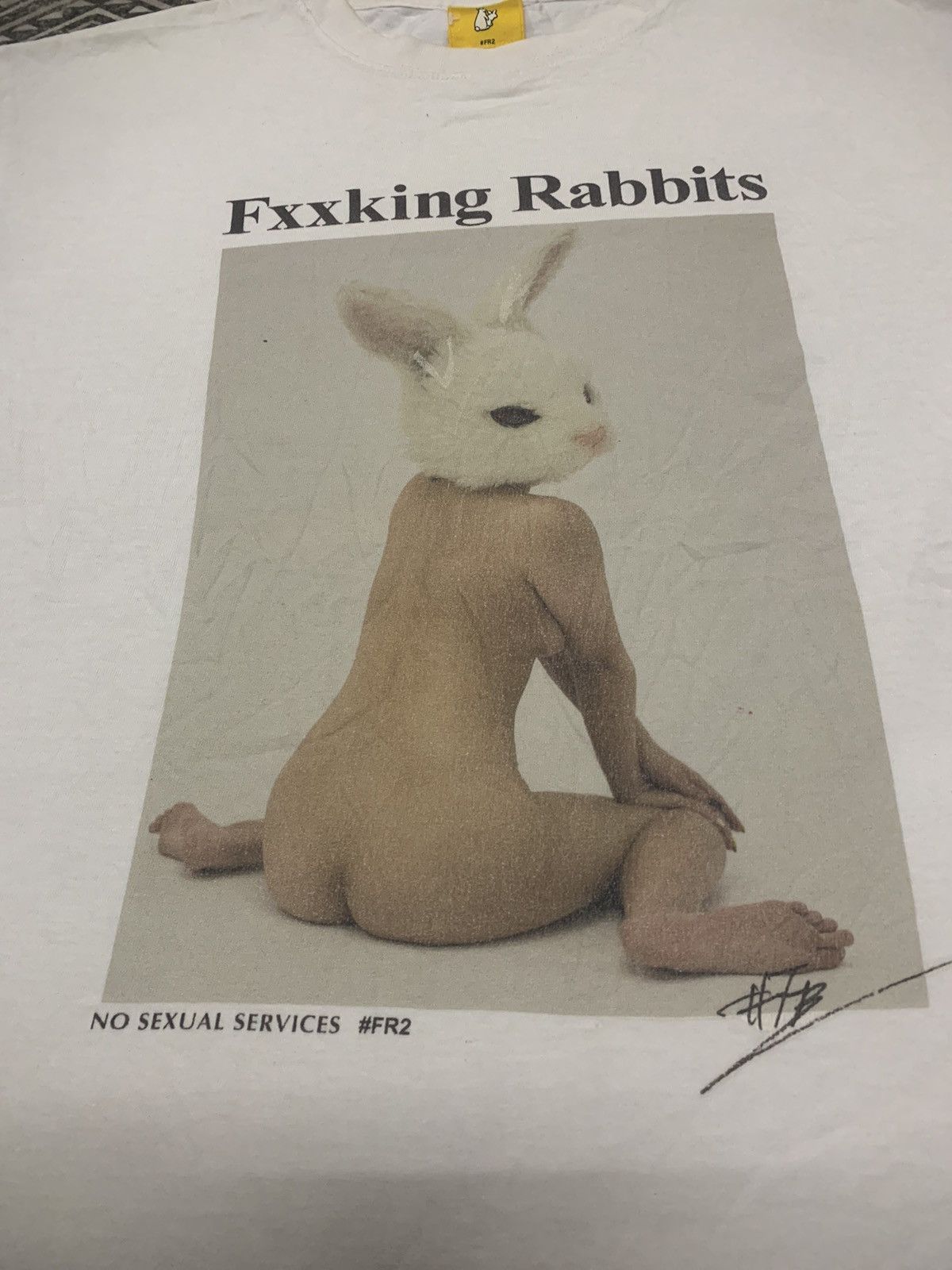FR2 🔥RARE🔥FR2 NAKED NO SEXUAL SERVICES TEES Size US L / EU 52-54 / 3 - 3 Thumbnail