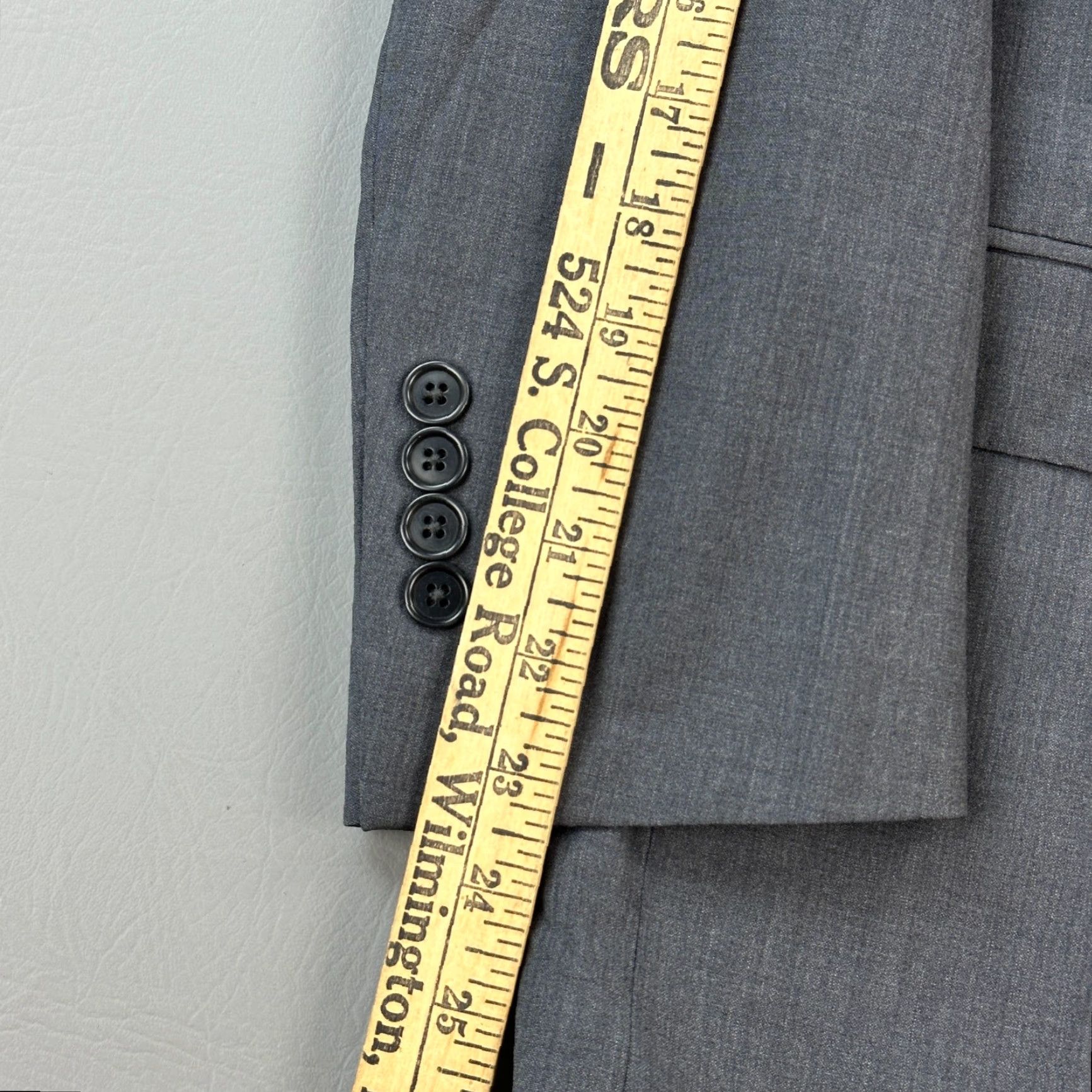 Brooks Brothers Brooks Brothers Explorer Blazer Mens 42S Gray Wool Blend Regent Fit Stretch Blazer Mens Regular Gray 90s? Size 42R - 3 Thumbnail