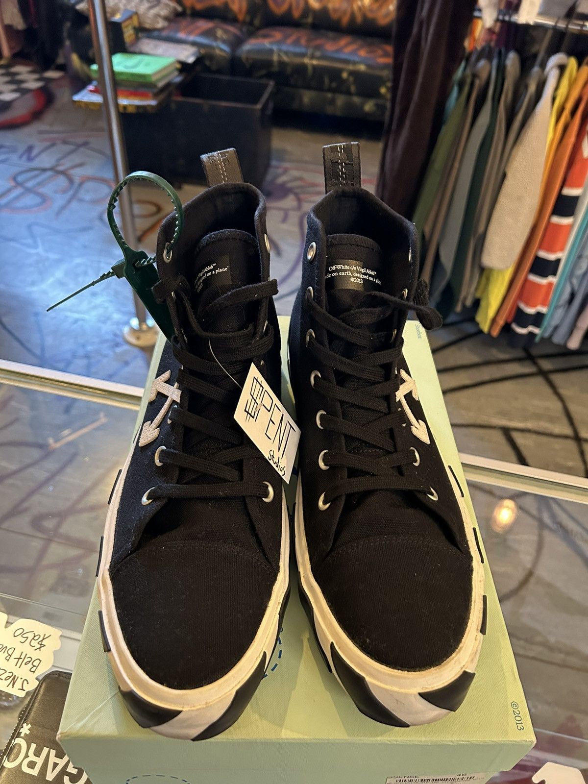 Off-White Off White Vulc Canvas sneaker Size US 12 / EU 45 - 2 Thumbnail
