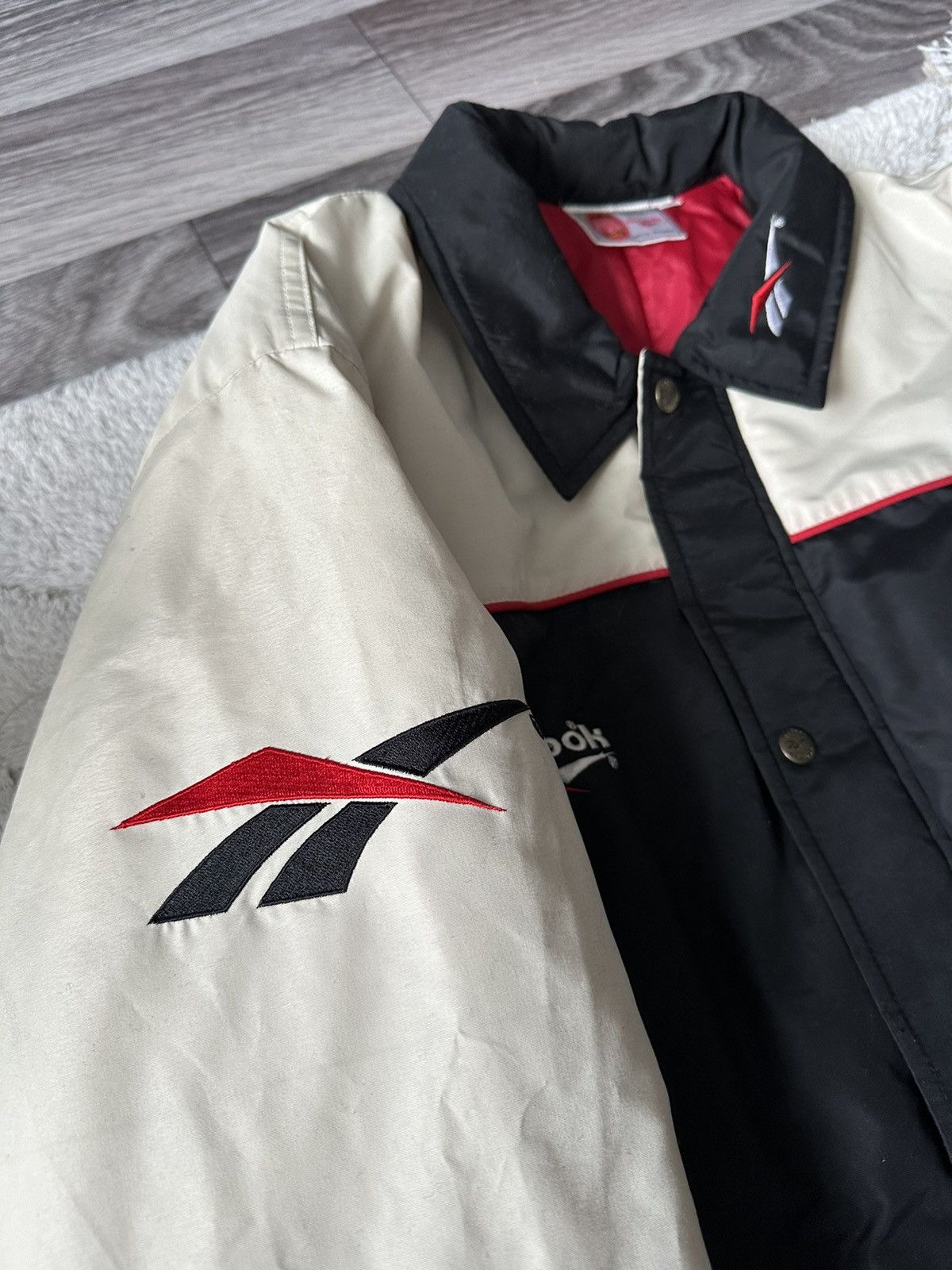 Reebok Reebok Liverpool England Vintage Winter Training Parka sizeS Size US S / EU 44-46 / 1 - 4 Thumbnail