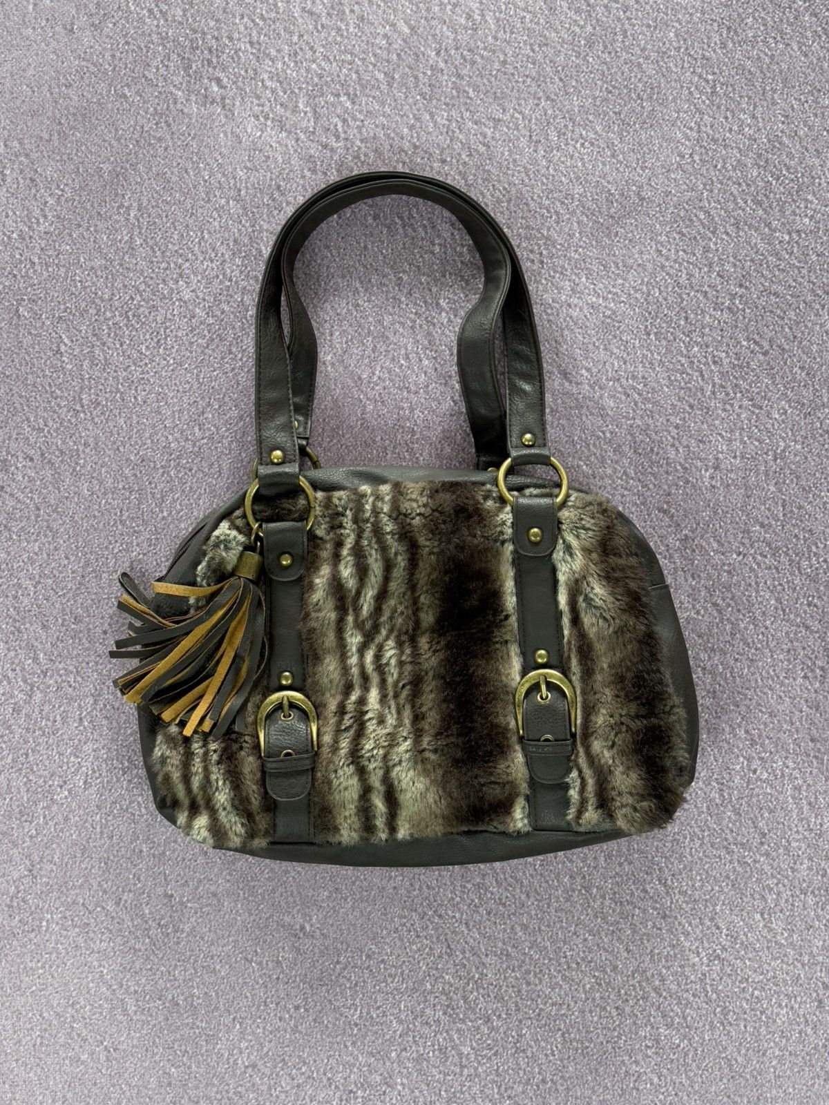 Japanese Brand VINTAGE Y2K FAUX FUR BAG HANDLE SMALL LEATHER Size ONE SIZE - 1 Thumbnail