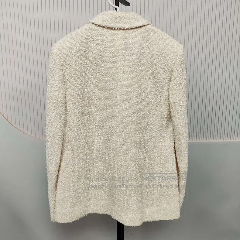 Chanel Chanel Cruise series beige jacket Size XS / US 0-2 / IT 36-38 - 2 Thumbnail