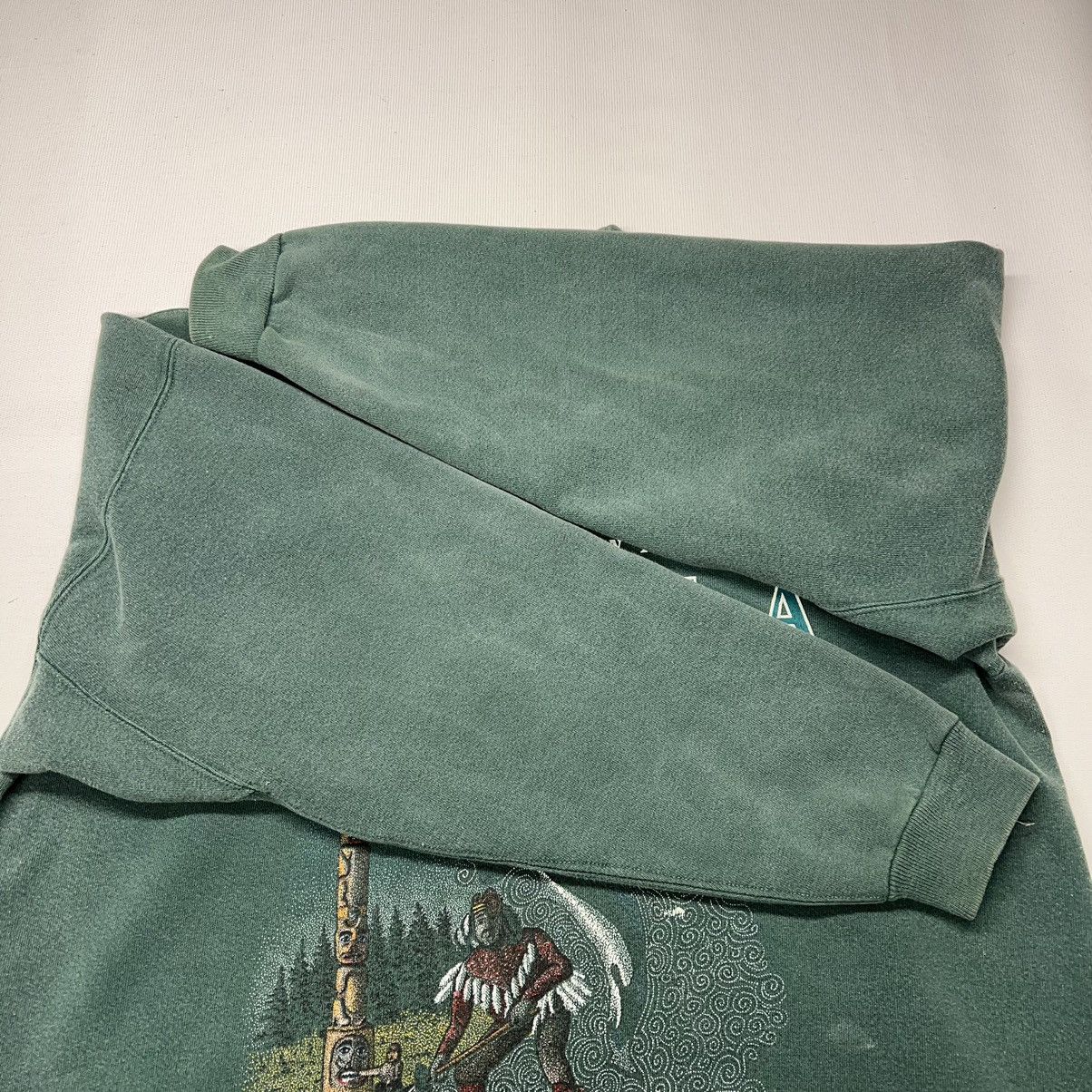 American Eagle Outfitters × Vintage VTG American Eagle Outfitters Crewneck Green Alaska Native Size US XL / EU 56 / 4 - 12 Thumbnail