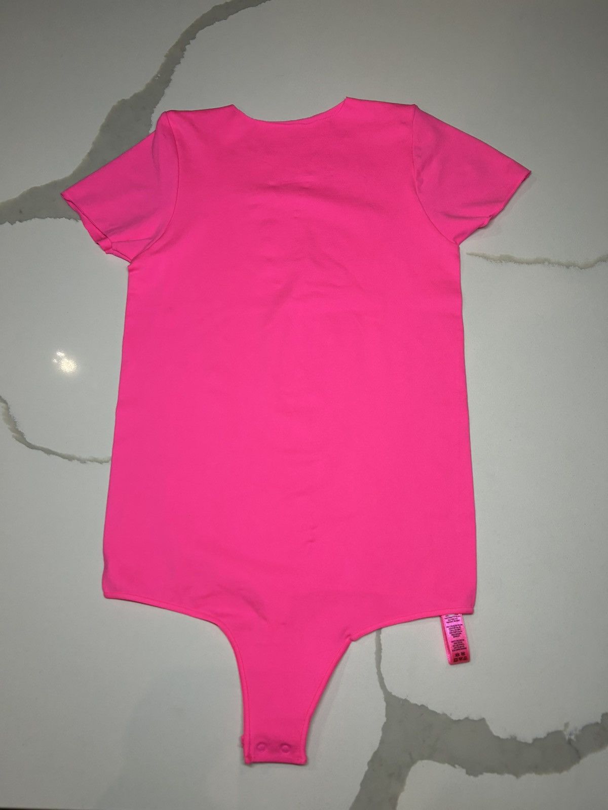 SKIMS SKIMS : ESSENTIAL T-SHIRT BODYSUIT | PINK HIGHLIGHTER Size S / US 4 / IT 40 - 2 Thumbnail