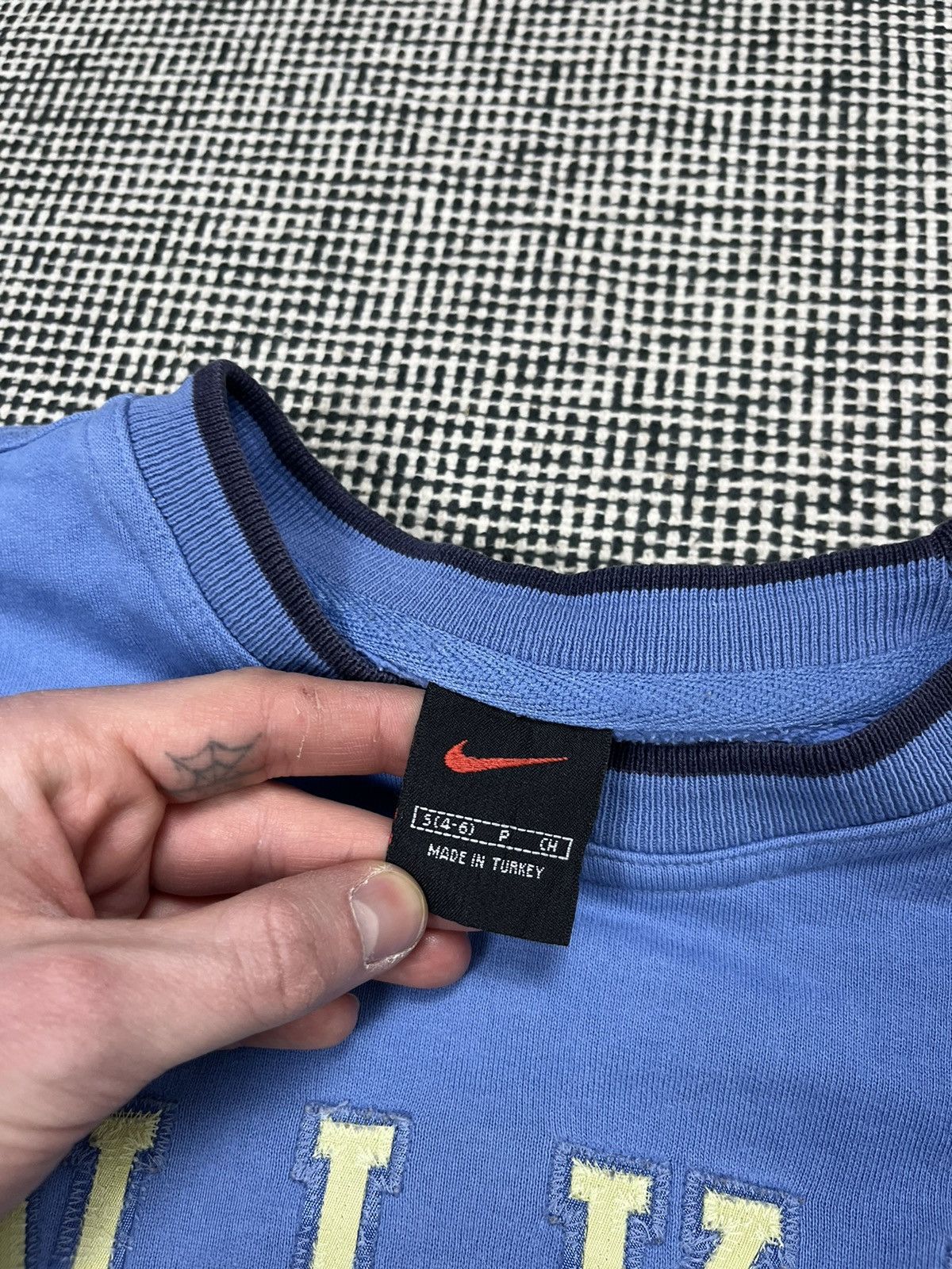 Nike × Vintage 90s nike spellout baby blue crewneck sweatshirt Size US S / EU 44-46 / 1 - 3 Thumbnail