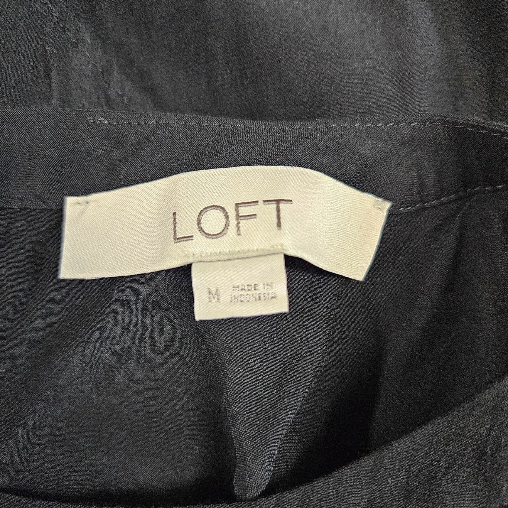 Ann Taylor Ann Taylor LOFT Womens Blouse Sz M Solid Black Round Neck Rayon Ruffle Size M / US 6-8 / IT 42-44 - 6 Thumbnail