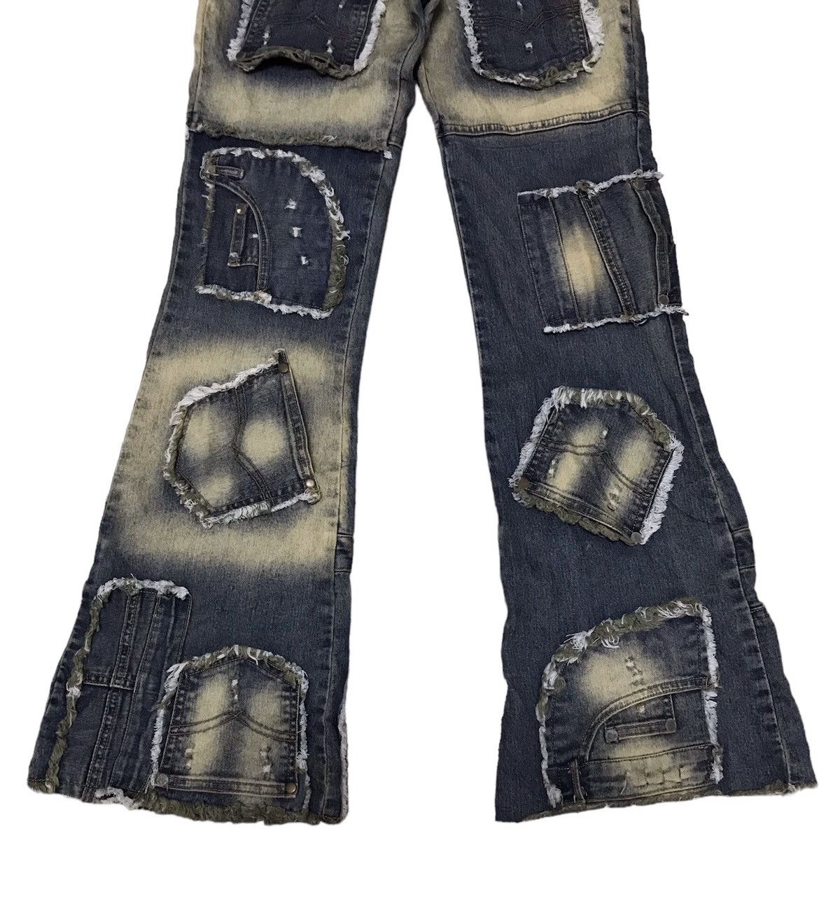 Japanese Brand Modernistic Multipocket Distressed Flared Jeans Size 30" / US 8 / IT 44 - 5 Thumbnail