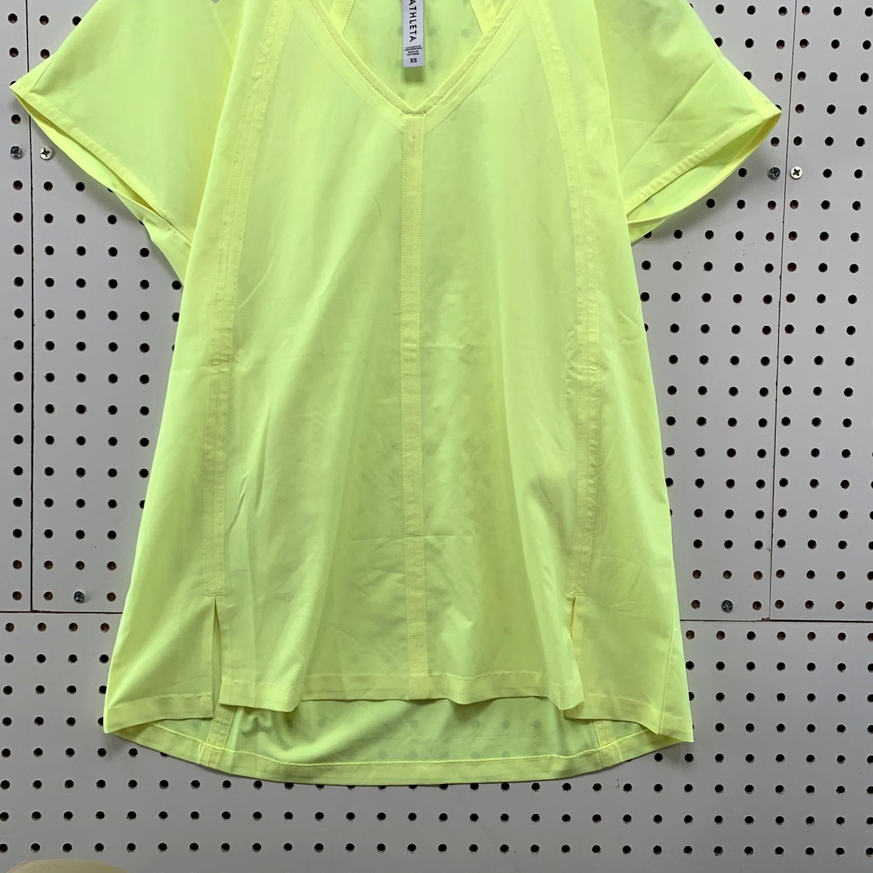 Athleta Athleta Blouse Shirt XS Womens V-Neck Casual Yellow Slit Athletic 15.5x26 Size XS / US 0-2 / IT 36-38 - 6 Thumbnail