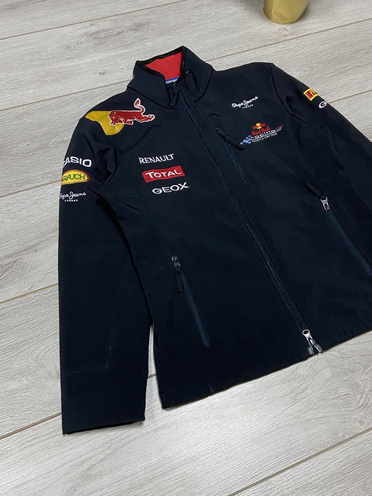 Pepe Jeans Pirelli RED BULL RACING TEAM PEPE JEANS jacket softshell zip Size US S / EU 44-46 / 1 - 3 Thumbnail