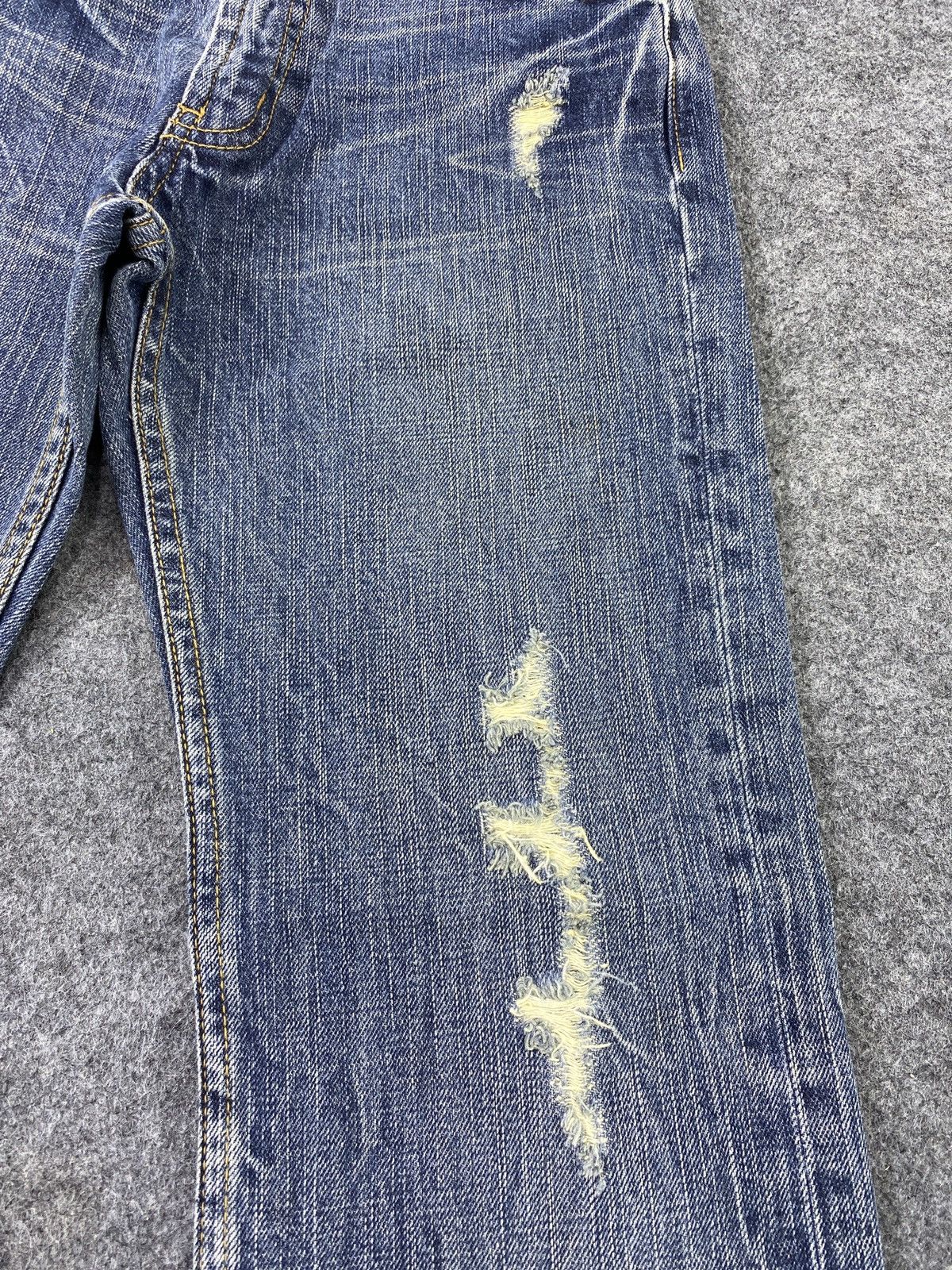 Japanese Brand × Jean Japanese Brand Distress Jeans - J983 Size US 26 / EU 42 - 11 Thumbnail