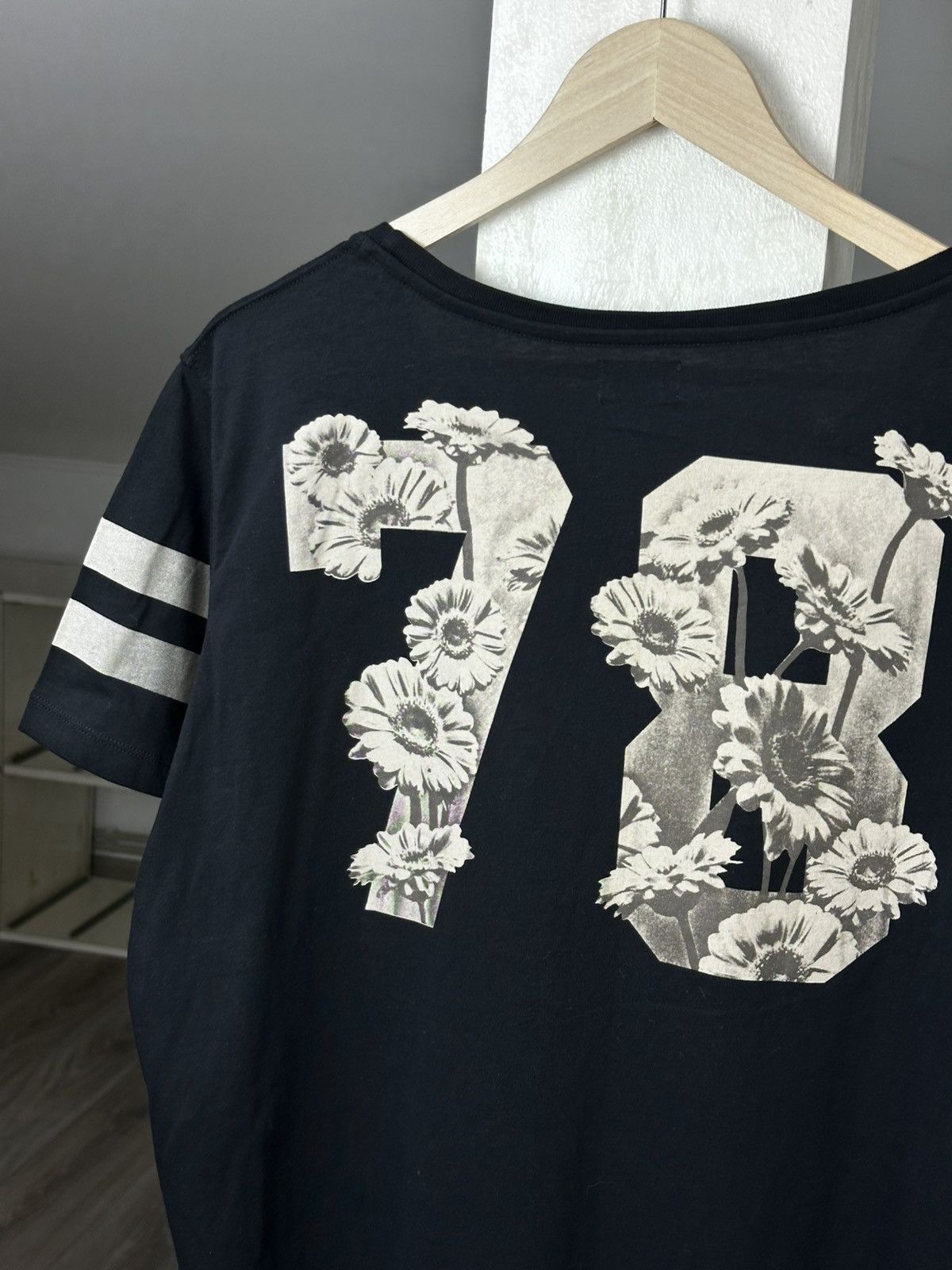 Diesel Y2K Vintage Diesel Tee Shirt Archive Hype Size US XL / EU 56 / 4 - 7 Thumbnail