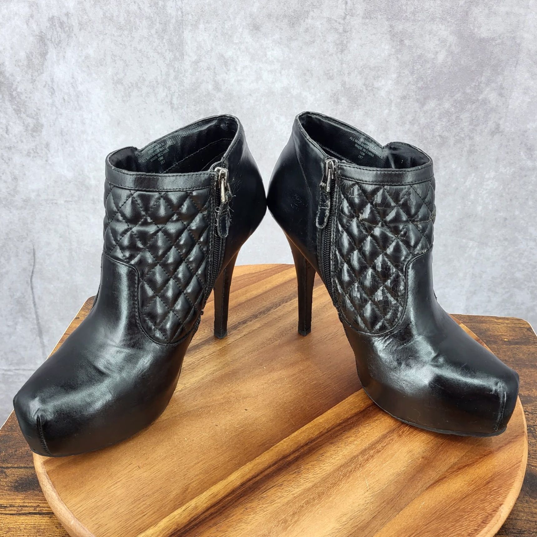 Guess GUESS Platform Heels Womens 10 Black Faux Leather Ankle Boots Booties Quilted Size US 10 / IT 40 - 5 Thumbnail