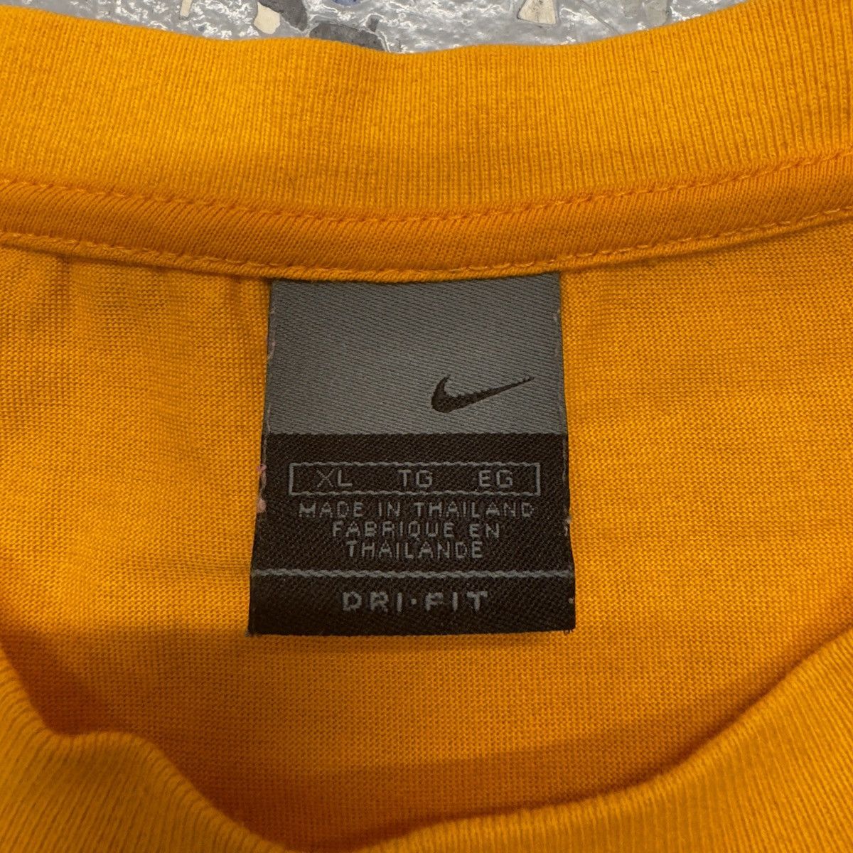 Nike Vintage Y2K Nike Silver Tag Sri Fit Blank Swoosh Shirt XL Size US XL / EU 56 / 4 - 6 Thumbnail