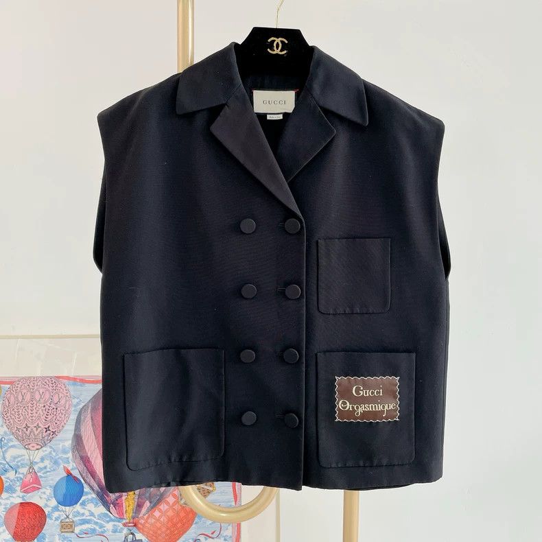 Gucci Gucci Black vest 2504-Nextarrow Size XS / US 0-2 / IT 36-38 - 1 Thumbnail
