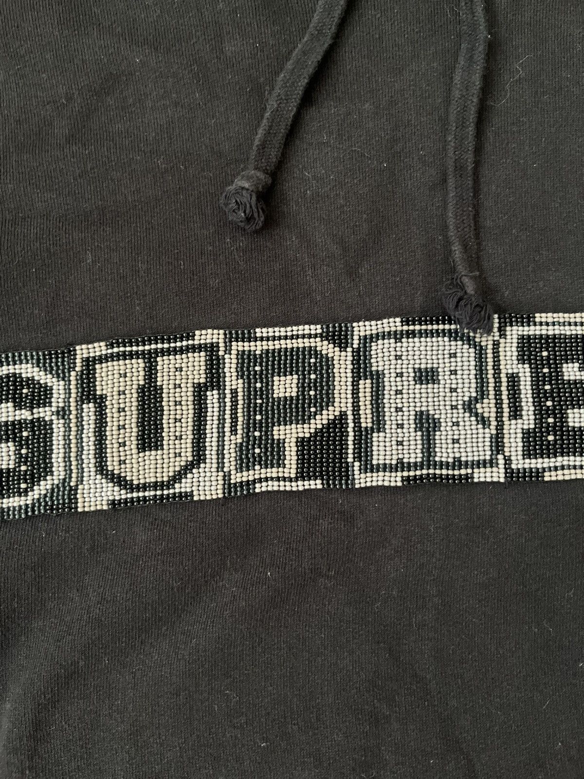 Supreme Supreme Beaded Hooded Sweatshirt Size US L / EU 52-54 / 3 - 3 Thumbnail