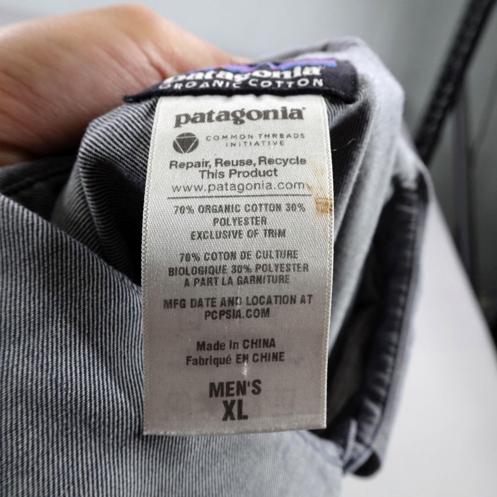 Patagonia VINTAGE Patagonia Shirt Mens XL Gray Roll Tab Fishing Hiking Outdoors Button Up Organic Size US XL / EU 56 / 4 - 7 Thumbnail