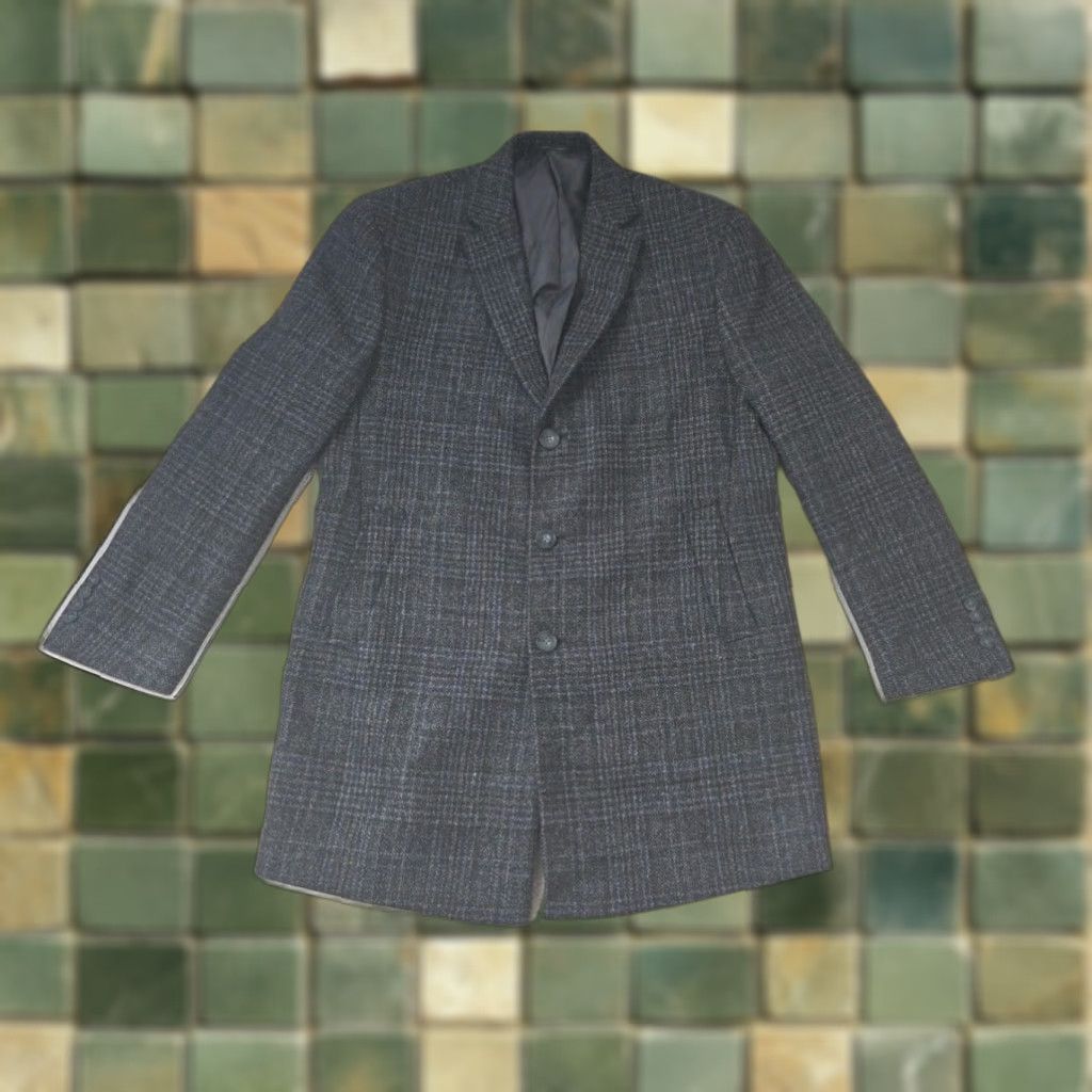 Calvin Klein CALVIN KLEIN Overcoat Coat Slim Wool Gray 44R Men Long Plaid Button Pros`per` Car XK? Size US S / EU 44-46 / 1 - 1 Thumbnail