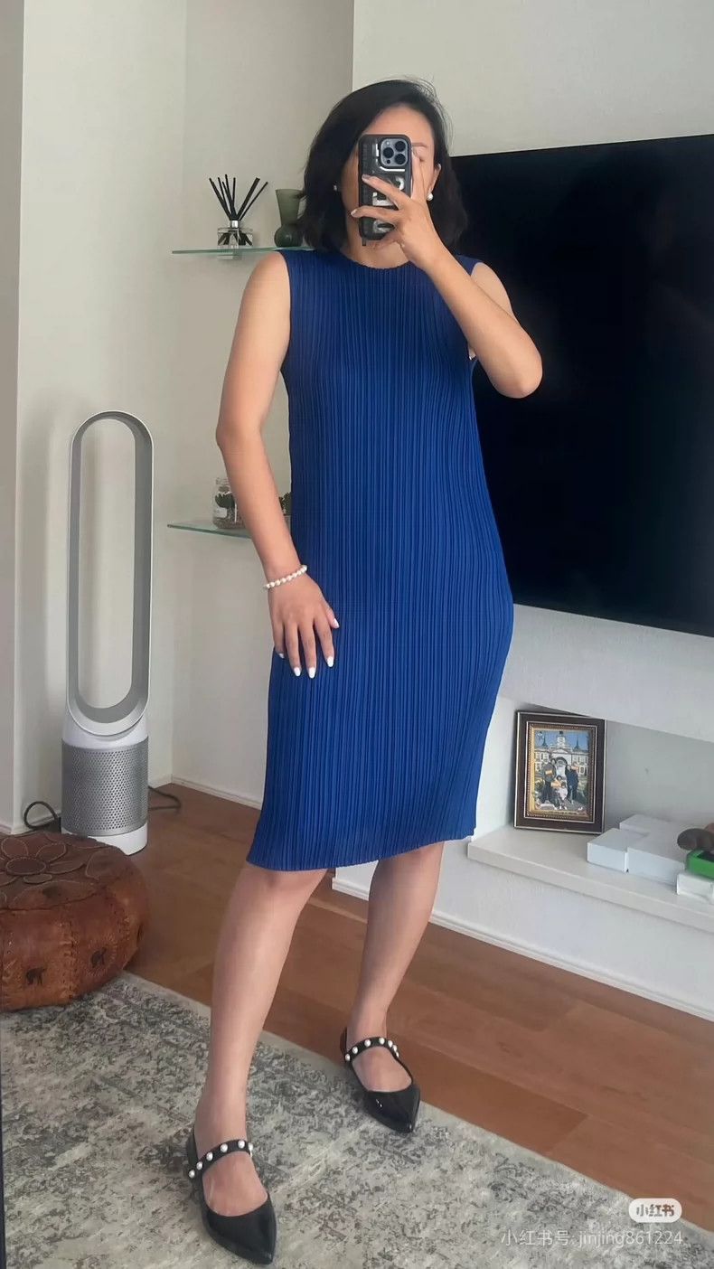 Issey Miyake Issey Miyake size:3 Blue pleated dress Size XS / US 0-2 / IT 36-38 - 2 Thumbnail