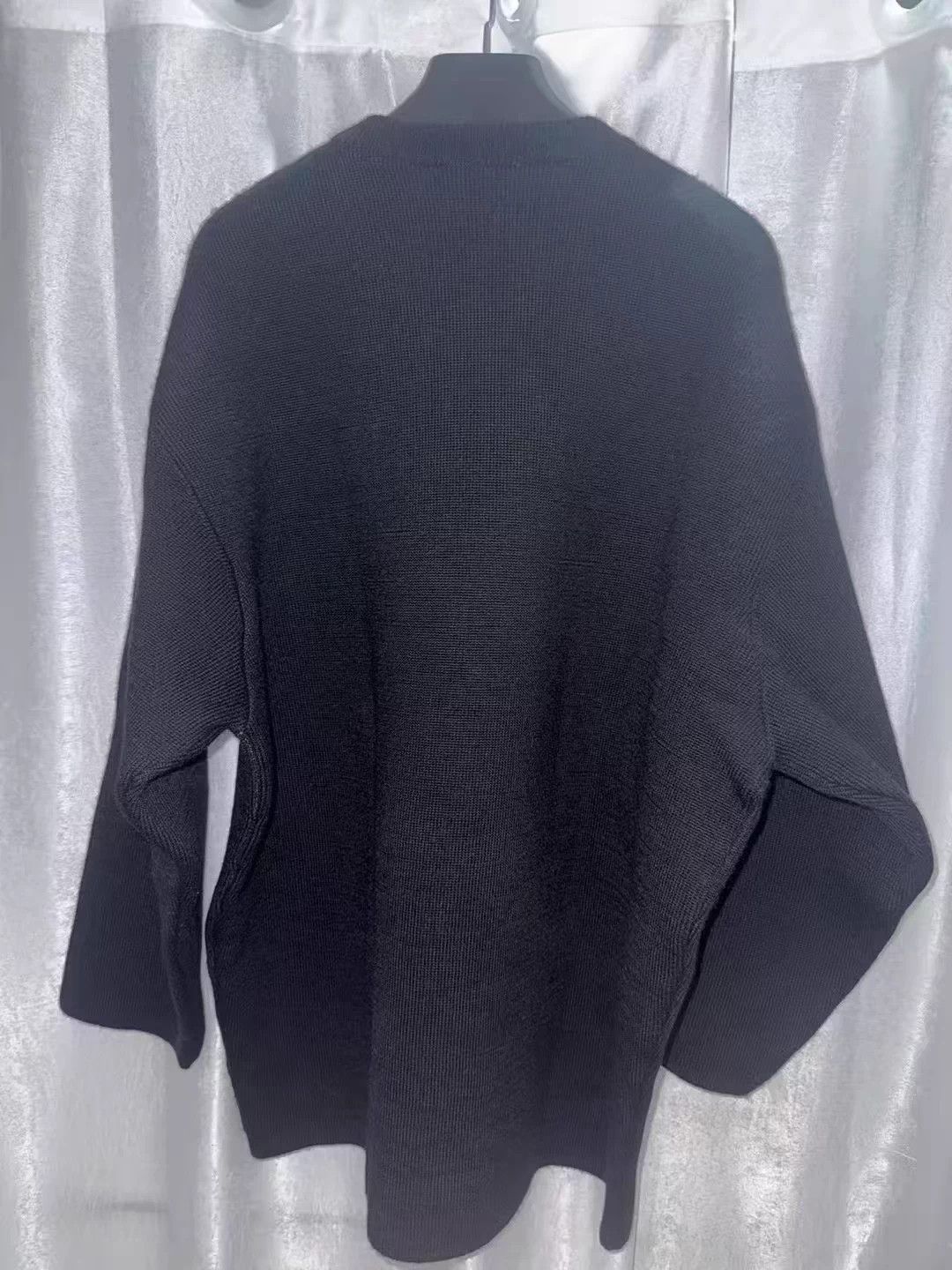 Balenciaga Balenciaga Black Seven-Language Wool Sweater Size S / US 4 / IT 40 - 2 Thumbnail