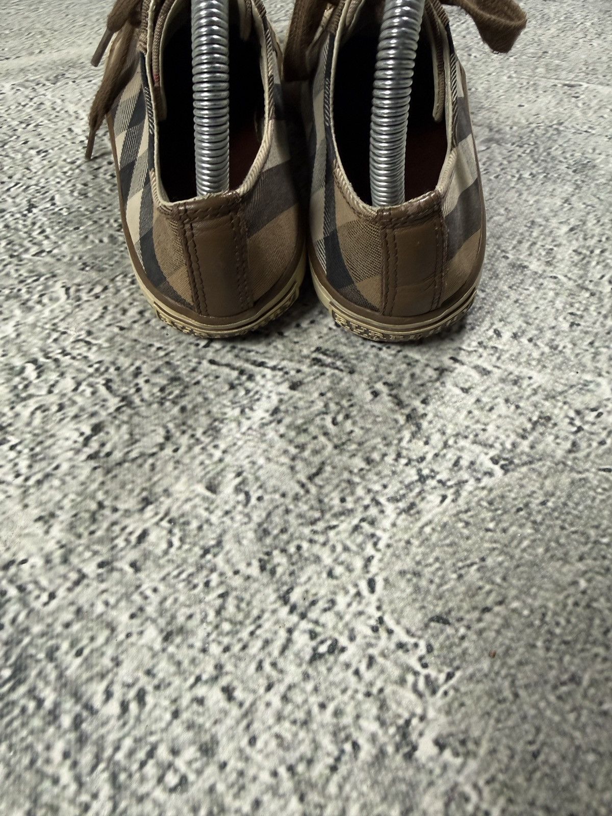 Burberry Burberry canvas low shoes Nova Check beige Size US 7 / IT 37 - 4 Thumbnail