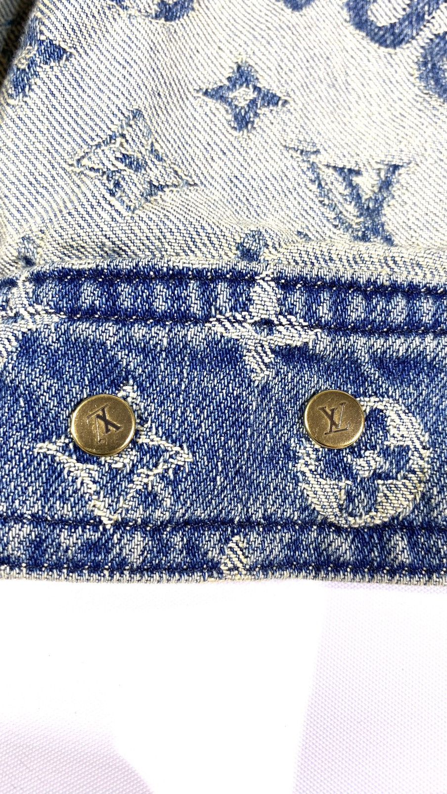 Louis Vuitton × Supreme Louis Vuitton X Supreme 54 Denim Jacket Blue Monogram Size US L / EU 52-54 / 3 - 16 Thumbnail