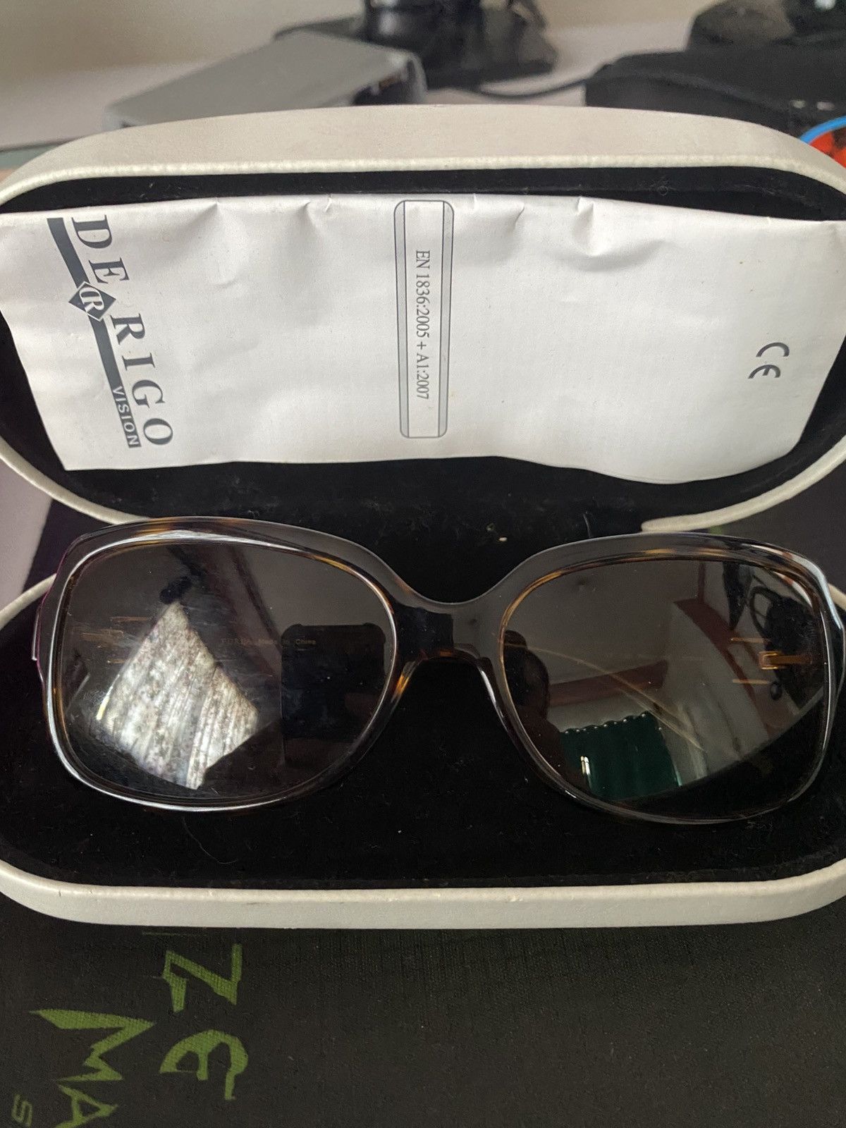 Furla FURLA SCILIA 4770J 58/16/125 748P POLARIZED TORTOISE Size ONE SIZE - 1 Thumbnail