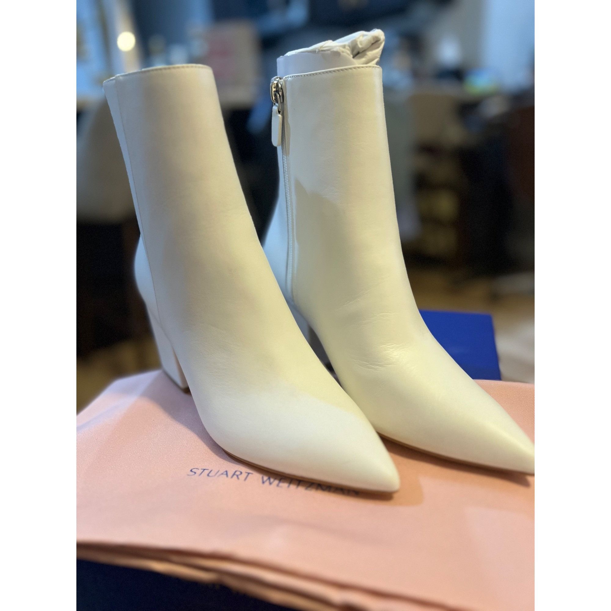 Stuart Weitzman Stuart Weitzman Avenue 75 Block White Heels NWB - Size 7B (3 Size US 7 / IT 37 - 4 Thumbnail