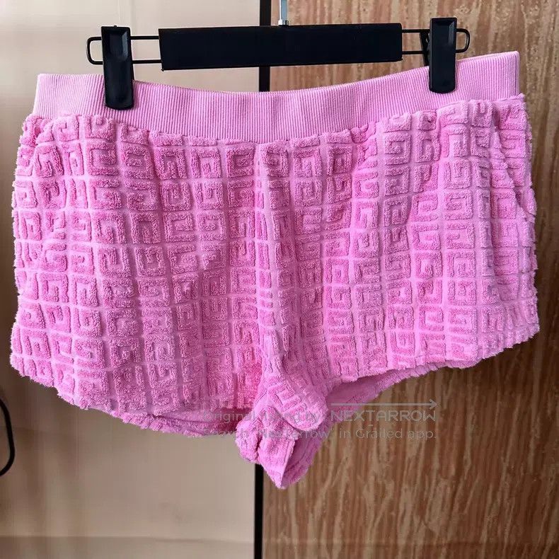Givenchy Givenchy size L Pink Printed Terry Short-Shorts Size 22" - 1 Thumbnail