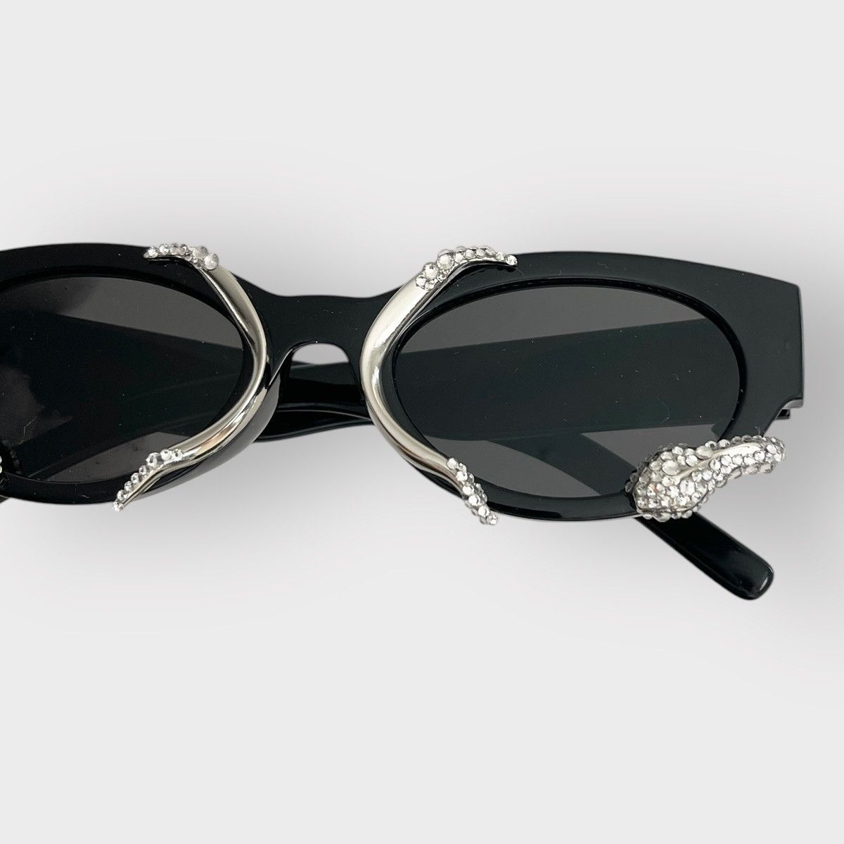 Designer RARE! 1 of 1 Plaid Snakes Sunglasses Size ONE SIZE - 2 Thumbnail