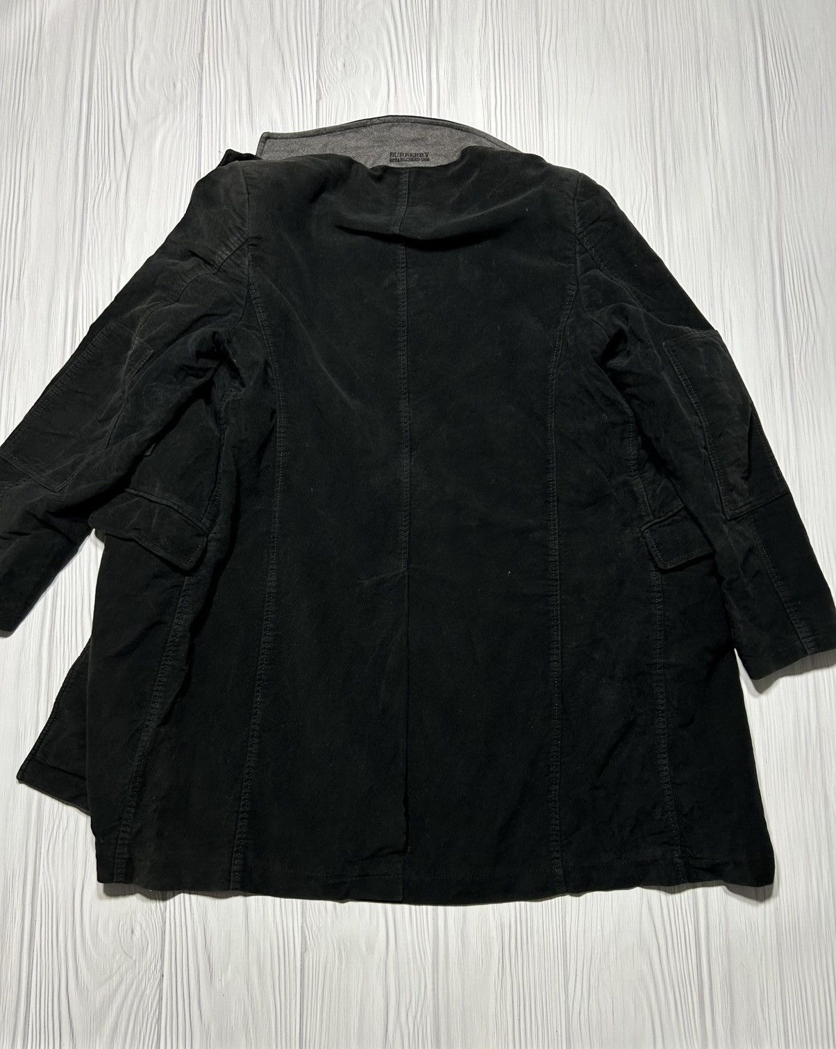 Burberry Burberry London Coat Size M Made In Portugal Size US M / EU 48-50 / 2 - 8 Thumbnail