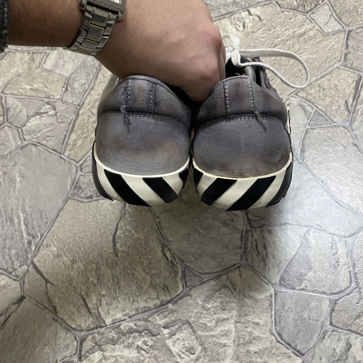 Off-White Off White Vulcanized - Grey suede Size US 10 / EU 43 - 7 Thumbnail