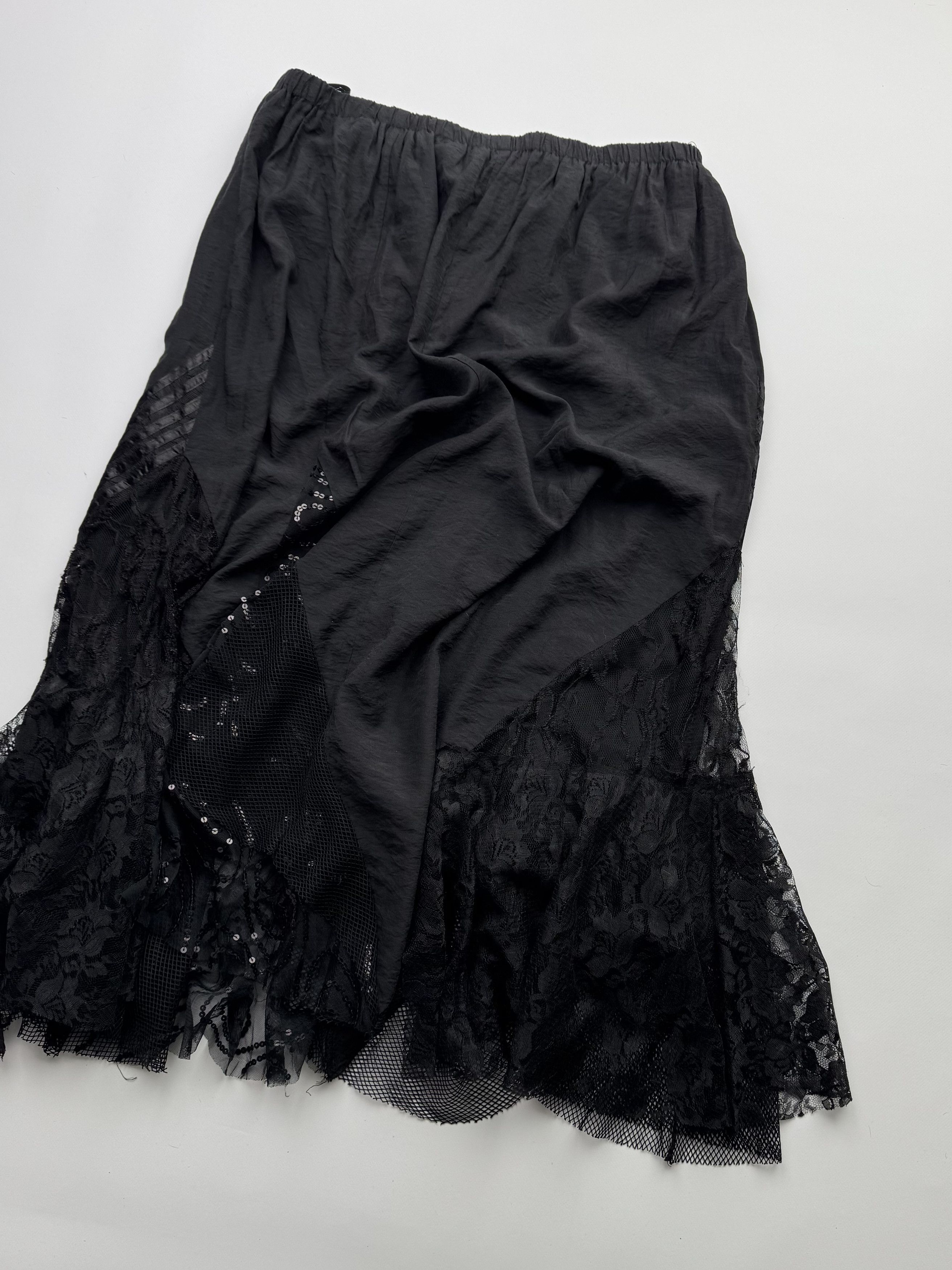 Vintage Vintage Goth Flare Maxi Skirt B231(V379)E2 Size 32" / US 10 / IT 46 - 8 Thumbnail
