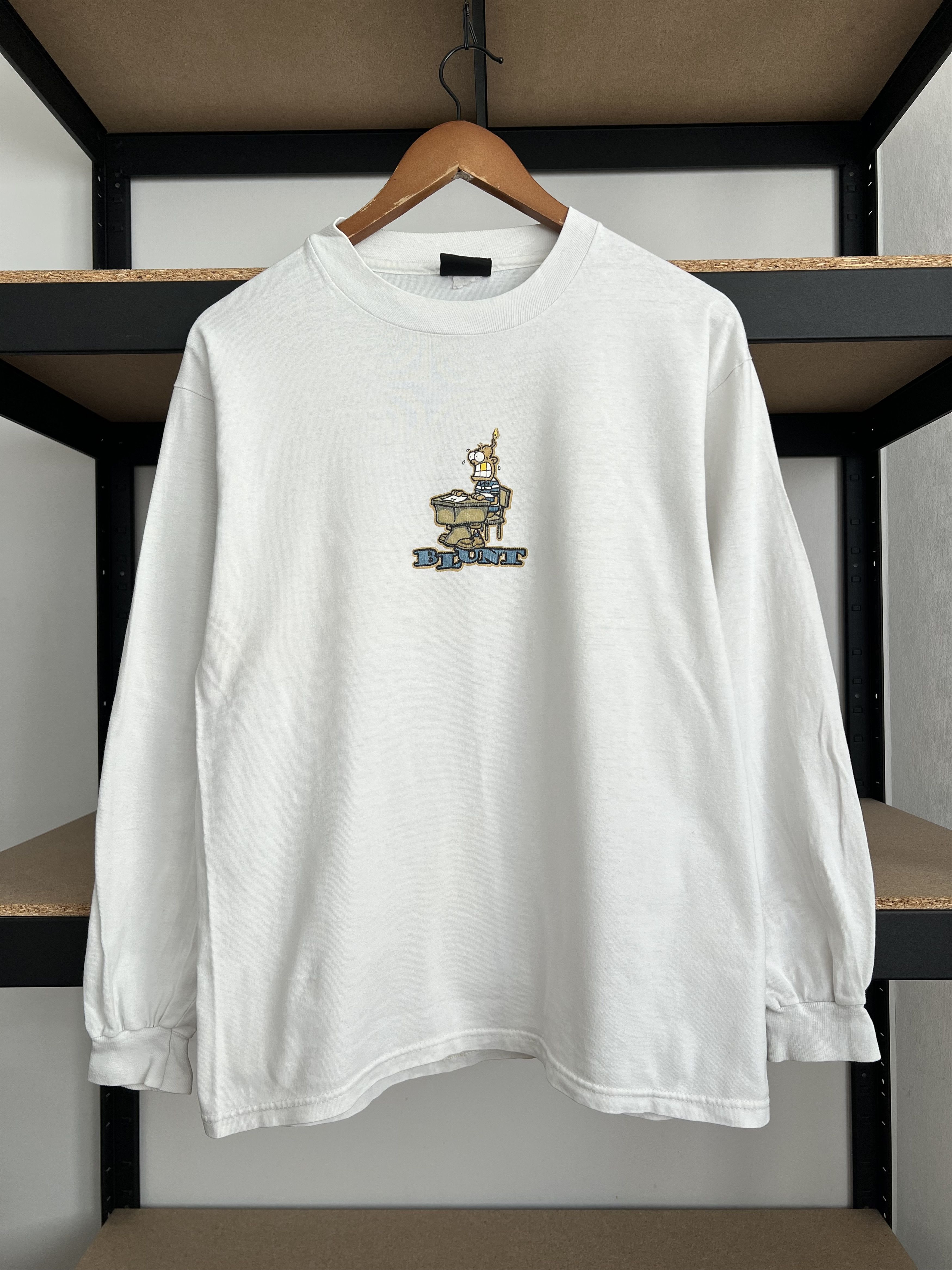 Vintage Vintage 90s Blunt Skateboards USA White Long Sleeve Size US M / EU 48-50 / 2 - 1 Thumbnail