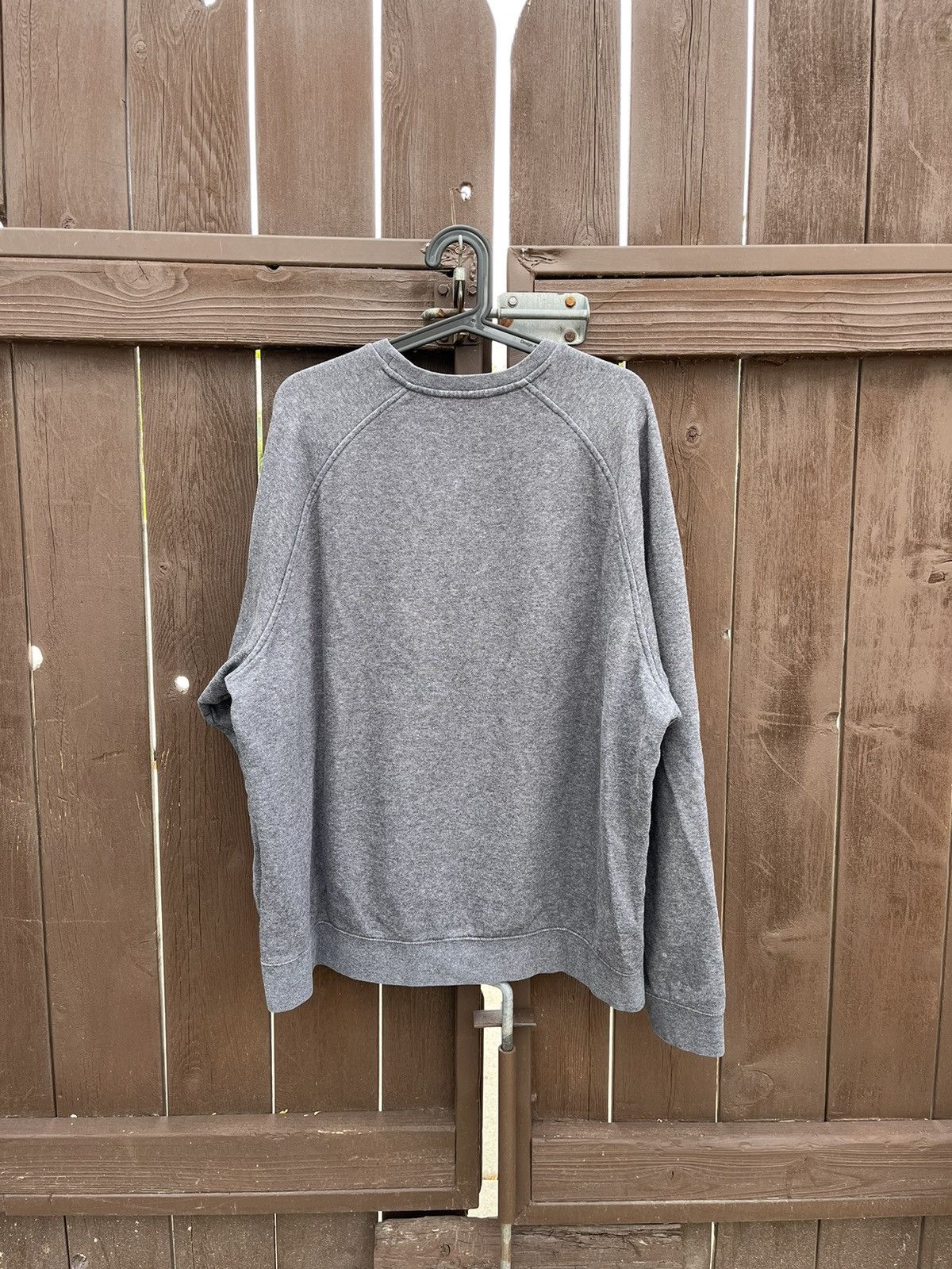 Vintage 2000s grey nike essential crewneck Size US XXL / EU 58 / 5 - 3 Thumbnail