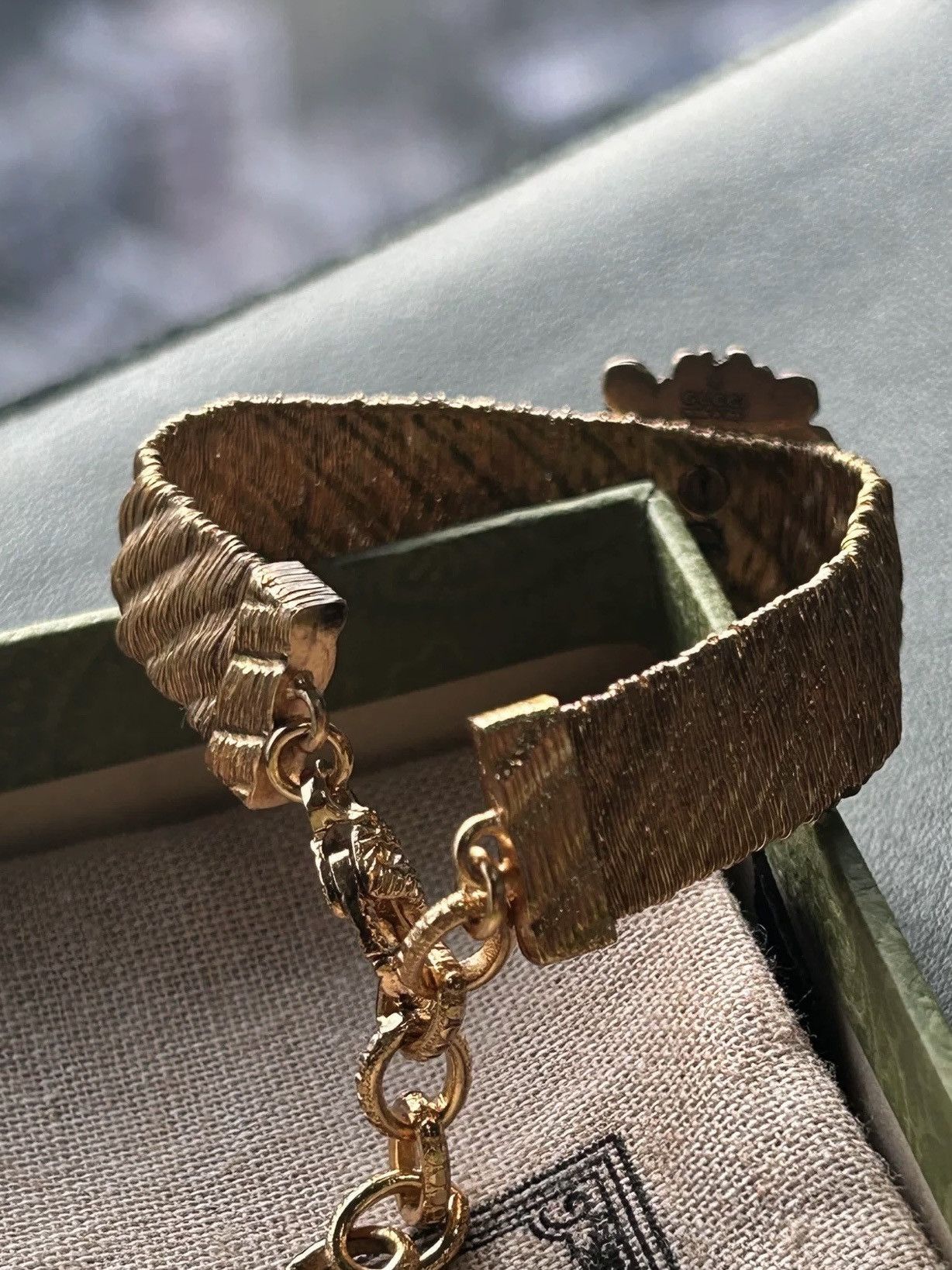 Gucci Runway lion bracelet Size ONE SIZE - 7 Thumbnail
