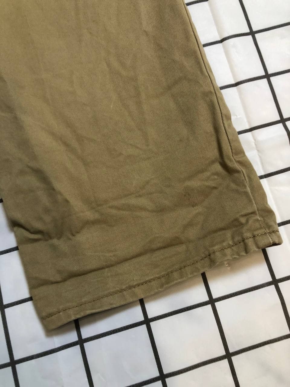 Hugo Boss HUGO Boss Sand Straight Leg Chino Size US 32 / EU 48 - 15 Thumbnail