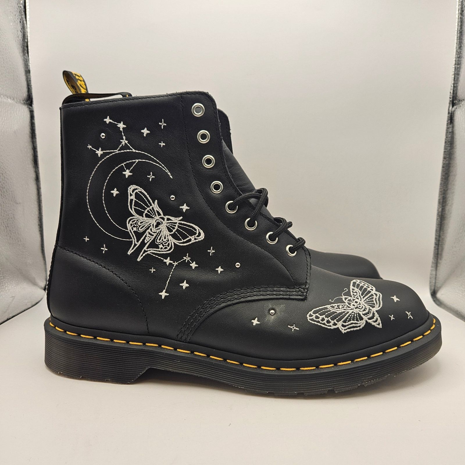 Dr. Martens DR MARTEN'S MEN'S 13 1460 PASCAL BLACK CELESTIAL MOTH NWOB Size US 13 / EU 46 - 4 Thumbnail